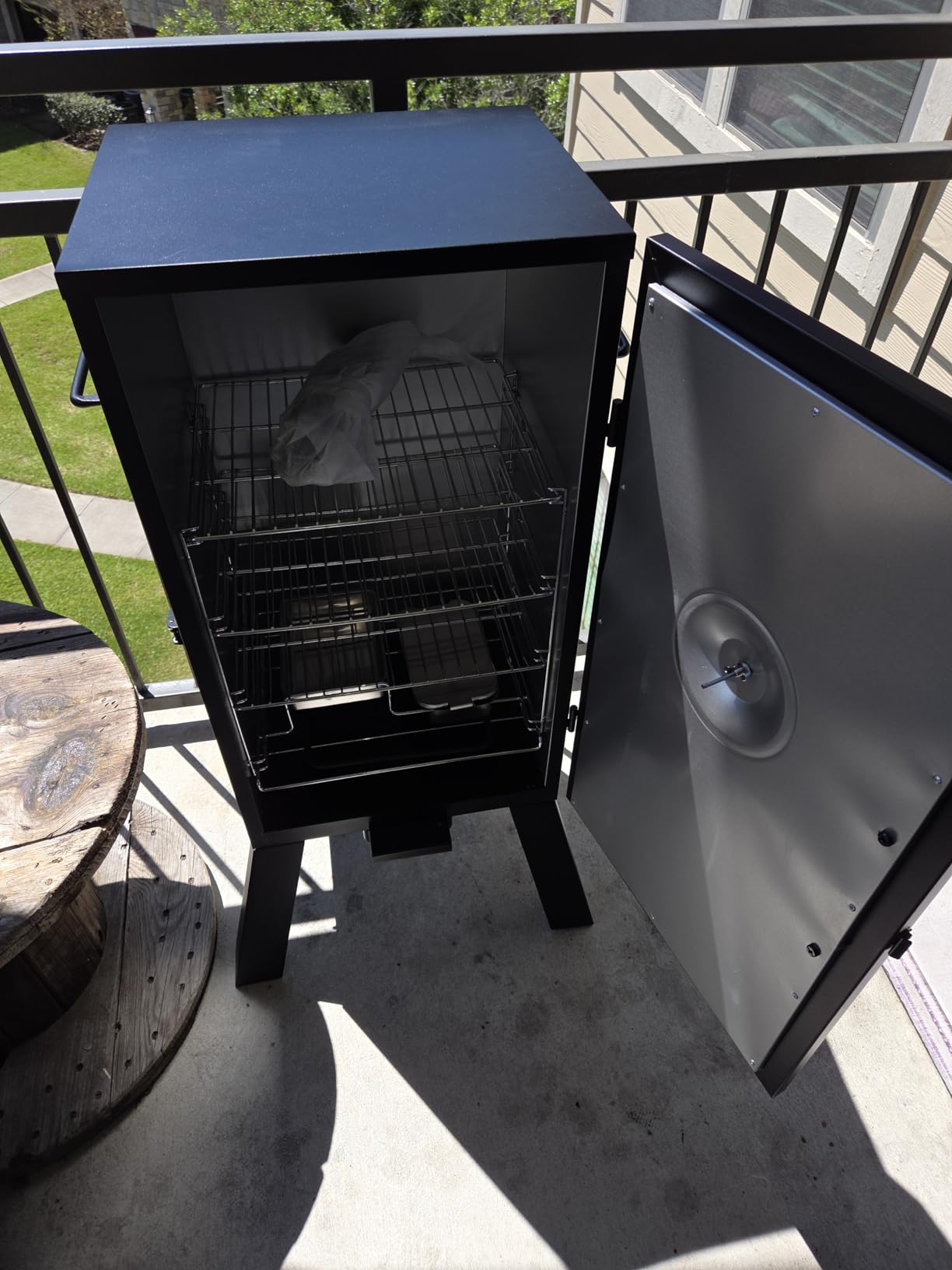 Masterbuilt 30-inch Analog Electric Vertical BBQ Smoker customer photo 2
