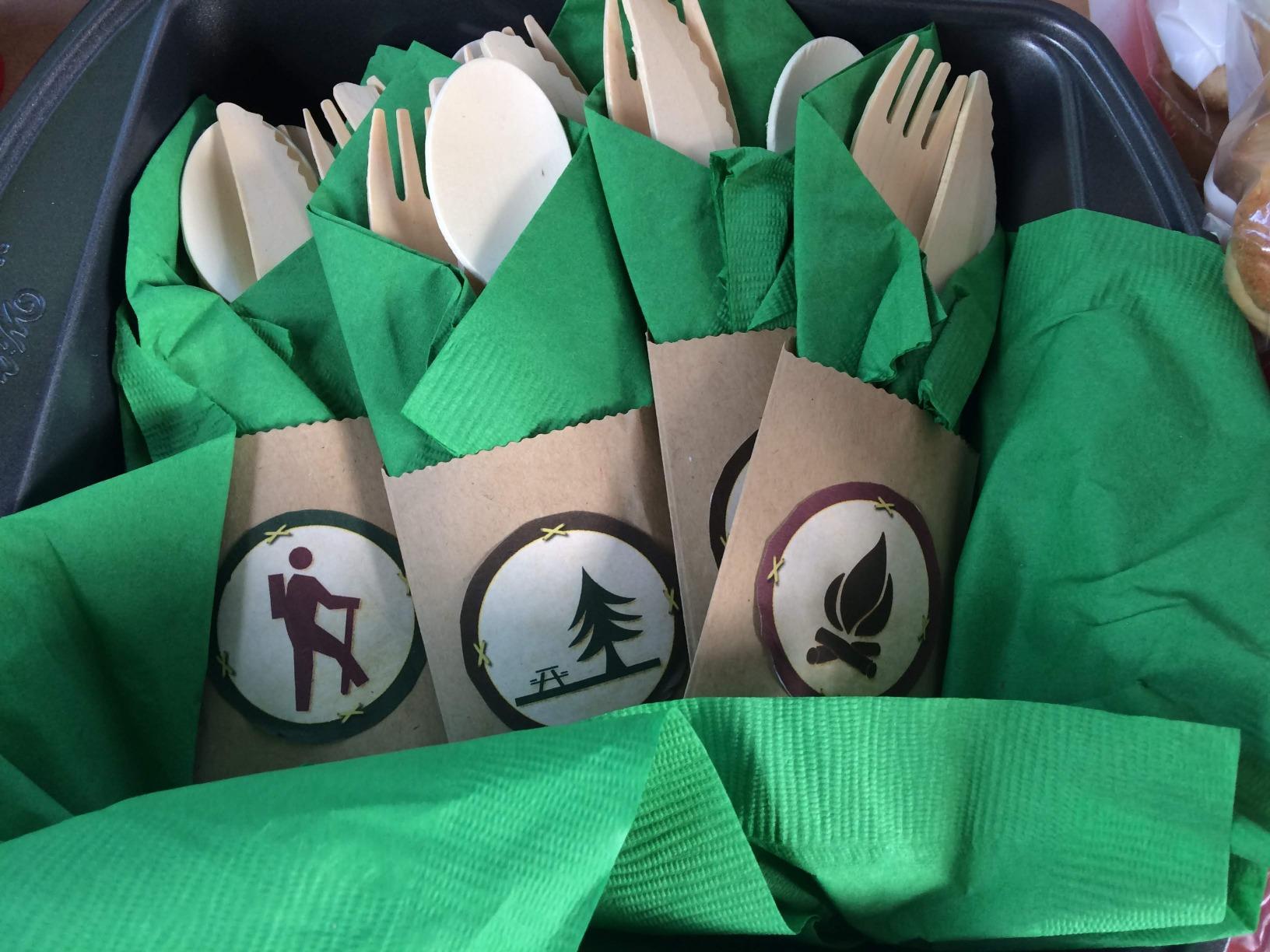 Disposable Wooden Cutlery Set - 100% Home Compostable - 300 Mix (120 Forks, 120 Spoons and 80 Knives) 6.5