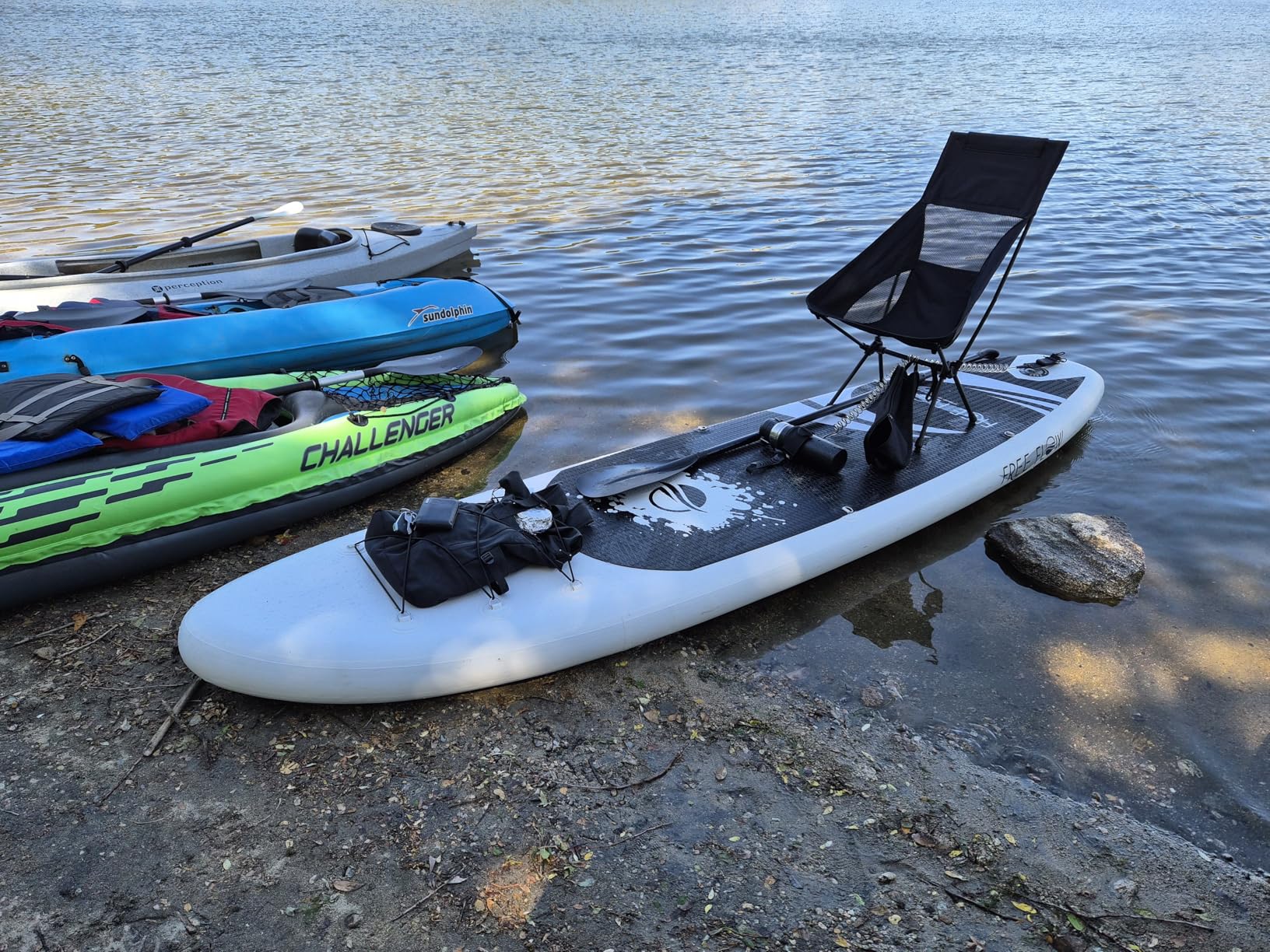 SereneLife Inflatable Stand Up Paddle Board with Premium SUP Accessories - Wide Stable Design with Non-Slip EVA Deck Pad for Adults and Youth of All Skill Levels, 350 lbs Capacity customer photo 1