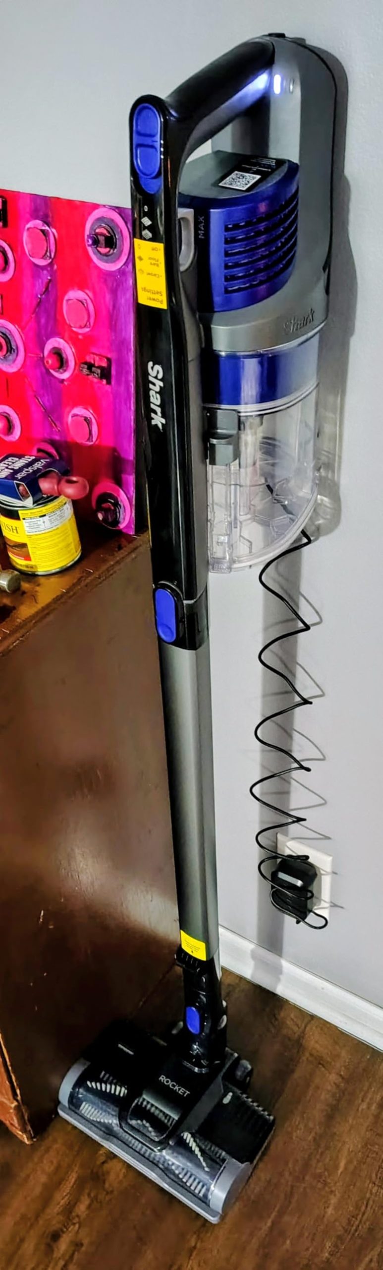 Shark Pet Cordless Stick Vacuum, Grey, IX141 customer photo 2