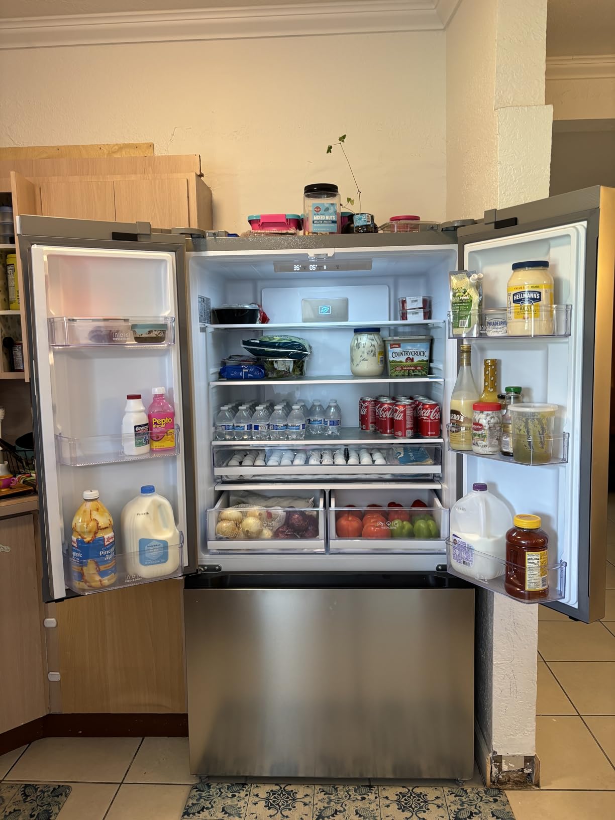 Hamilton Beach HBFR1504 Full Size Counter Depth Refrigerator with Two Freezer Drawers, 17.9 cu ft, Stainless customer photo 1