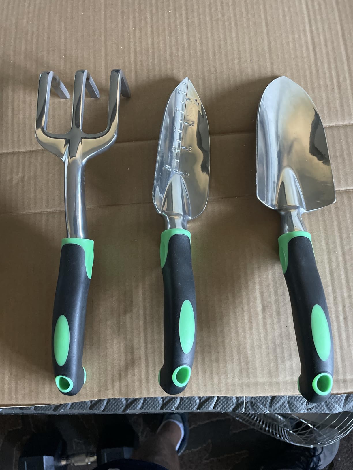 Garden Tool Set, 3 Pack Aluminum Heavy Duty Gardening Kit Includes Hand Trowel, Transplant Trowel and Cultivator Hand Rake with Soft Rubberized Non-Slip Ergonomic Handle, Garden Gifts customer photo 1