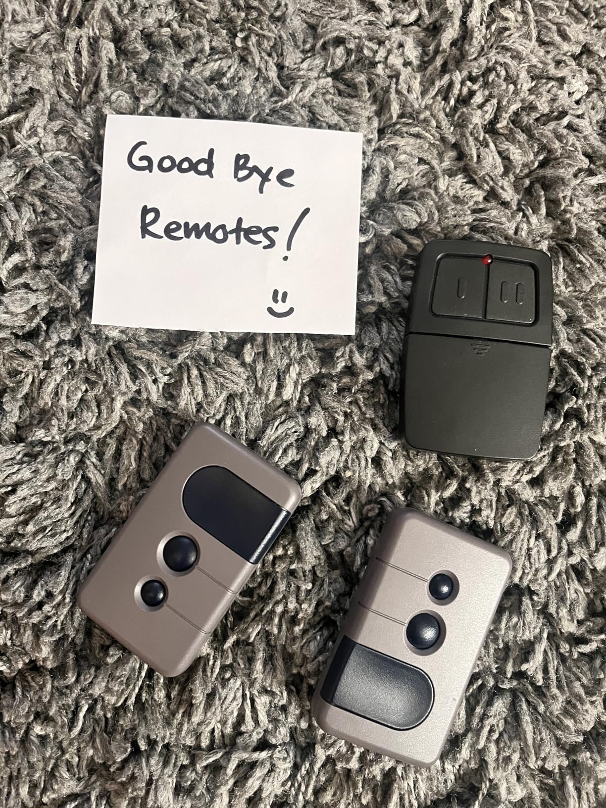 meross Smart Garage Door Opener Remote, Compatible with Apple HomeKit, Siri, CarPlay, Alexa, Google, SmartThings, and Android, Universal WiFi Garage Door Controller, App + Voice Control, No Hub Needed customer photo 2