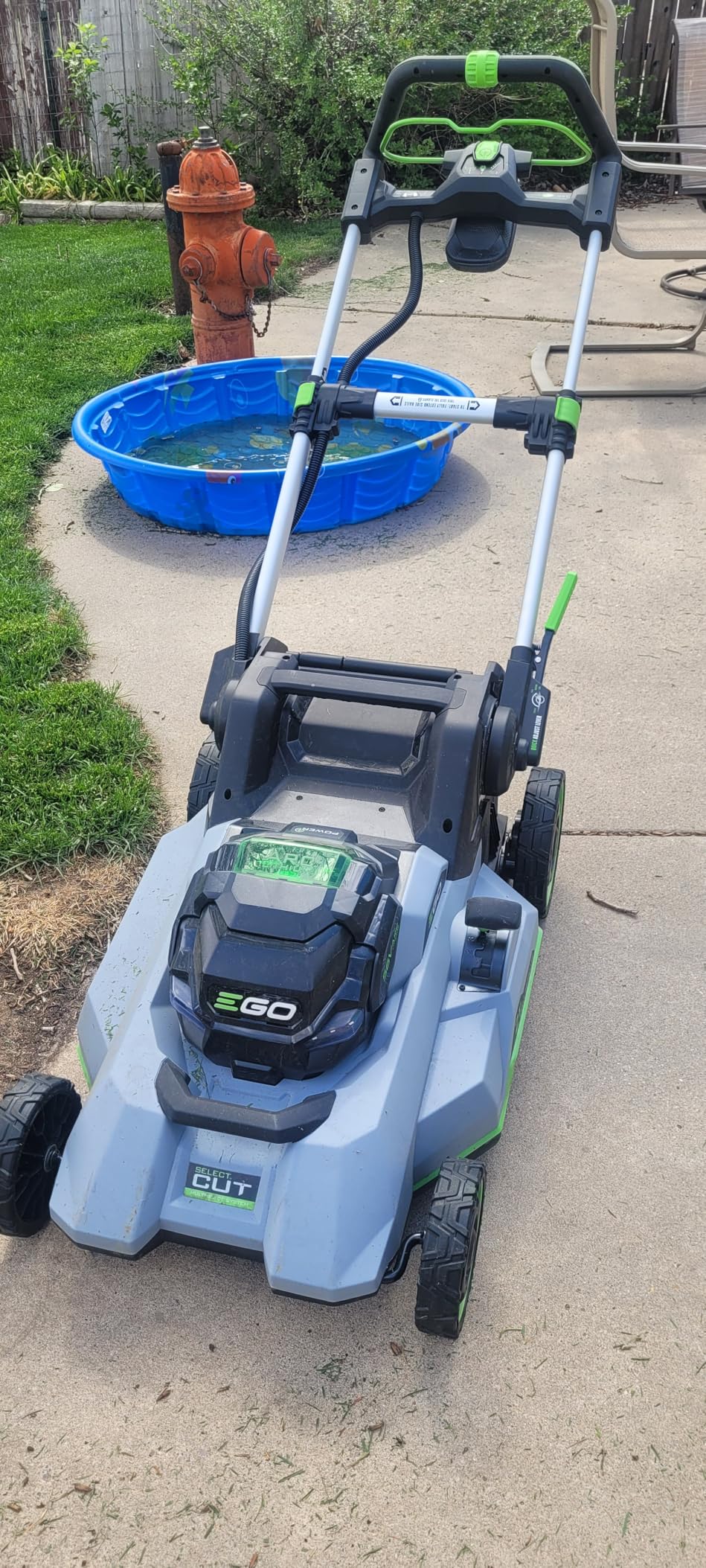 EGO POWER+ Electric Lawn Mower, Self-Propelled Cordless with Select Cut and Touch Drive, Includes 56V 7.5Ah Battery and Rapid Charger - LM2135SP customer photo 1