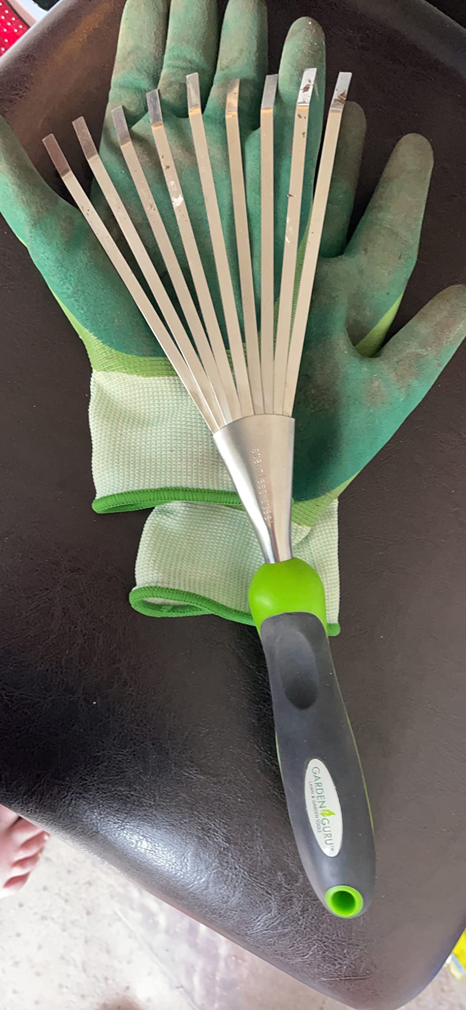 Garden Guru Stainless Steel Hand Rake Soil Tiller with Ergonomic Handle, Great for Gardening, Cultivating, Loosening Soil & Spreading Mulch, Raking Flower Beds customer photo 1