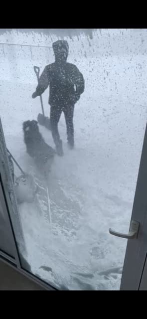 DEWBU Soft Shell Heated Jacket for Women with 12V Battery Pack and Detachable Hood Outdoor Electric Heating Coat customer photo 1