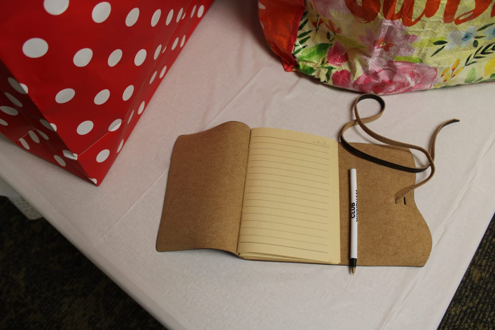 Leather Bound Journal for Men/Women, Rustic Vintage Handmade Large Writing Notebook with 240 Kraft Lined Pages(6x8 inches), Business/Travel Daily Notepad Sketchbook Gift - Brown customer photo 1