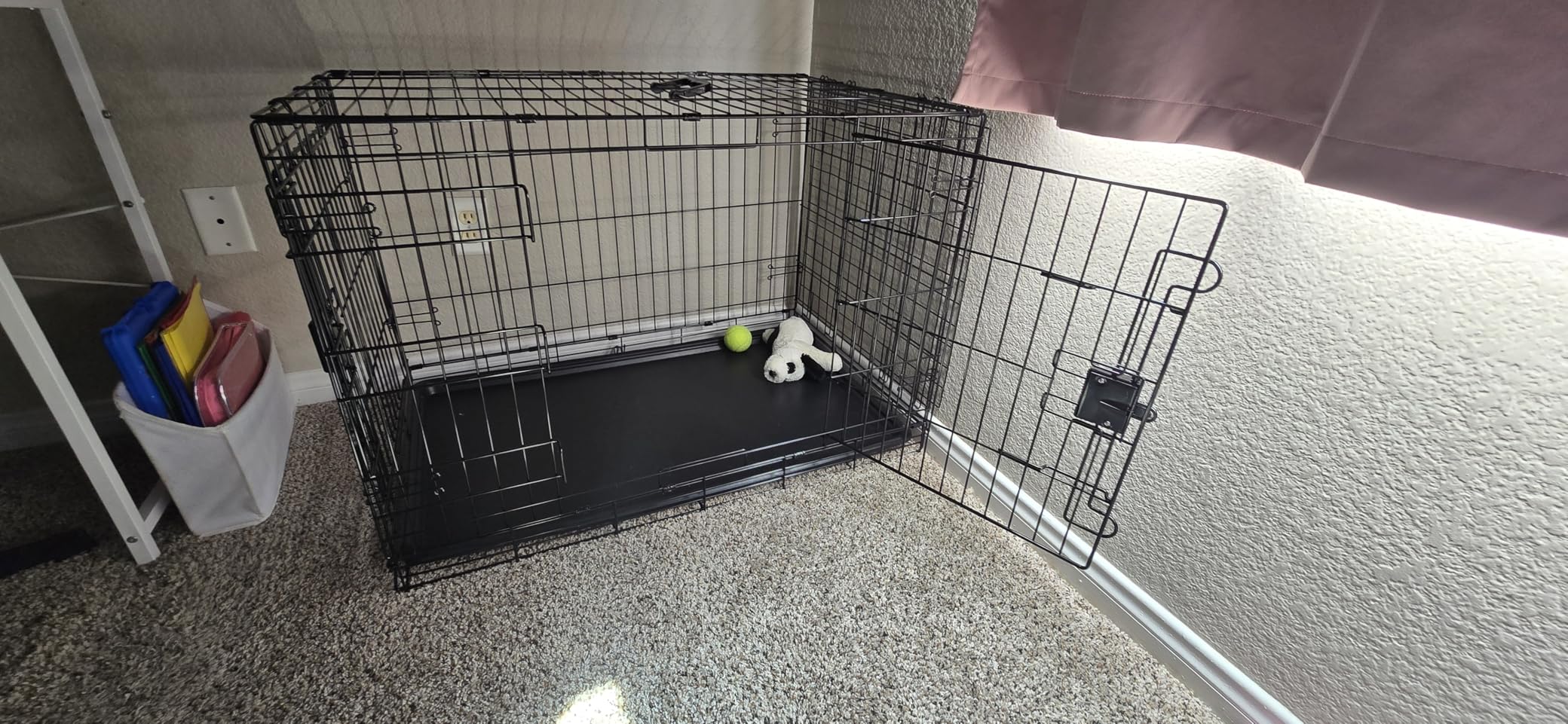 Amazon Basics Portable, Easy to Assemble, Foldable Metal Wire Dog Crate with Removable Tray, Double Door, Divider Panel, Handle, 36