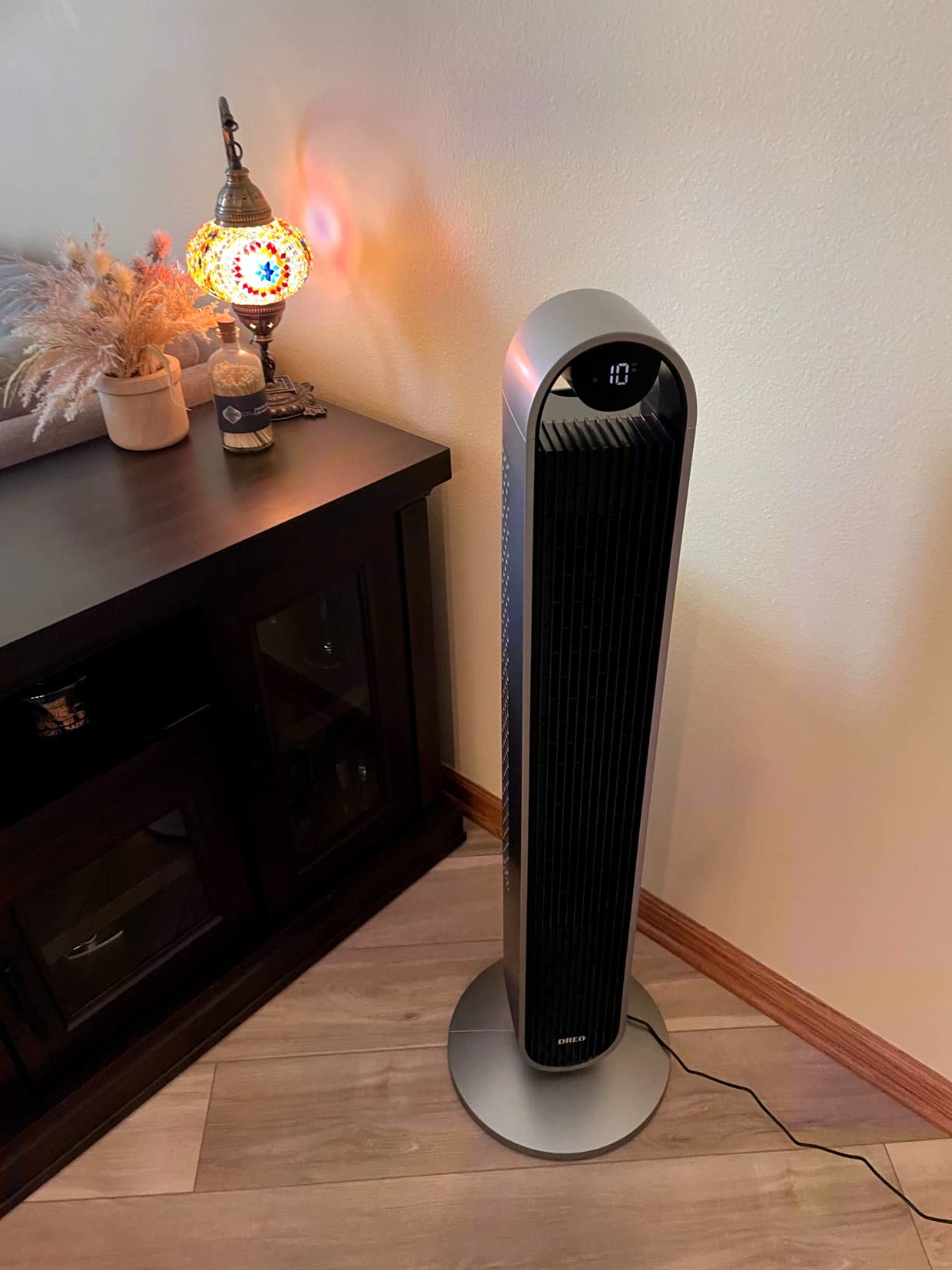 DREO Tower Fan for Bedroom, 42 Inch 120° Oscillating Fan, 20dB Quiet DC Motor, 28ft/s Velocity Bladeless Standing Fan with 12 Speeds, 4 Modes, 12H Timer Cooling Fans for Home, Living Room customer photo 1