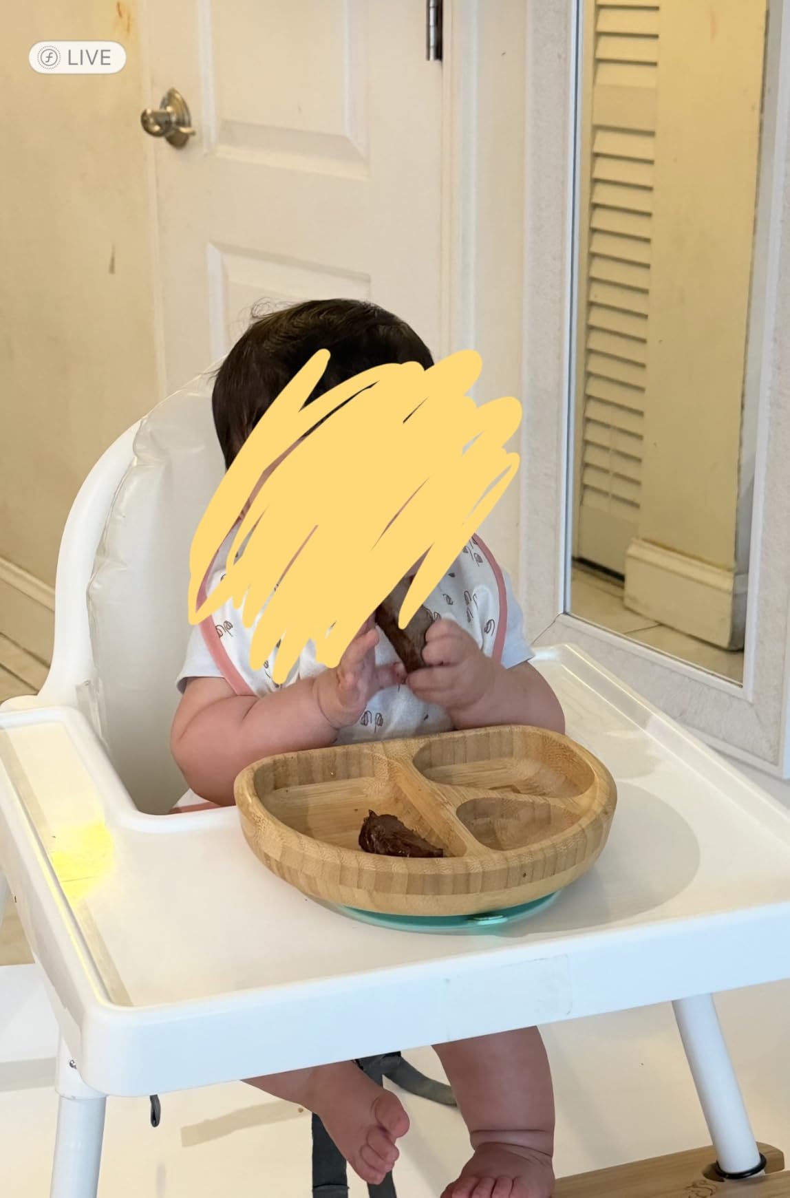 Munchkin Bambou Divided Suction Plate - Eco-Friendly Bamboo Dinnerware for Babies and Toddlers customer photo 1