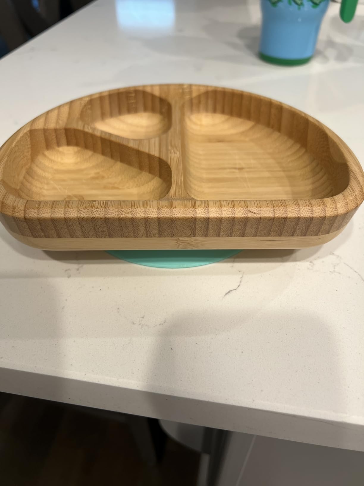 Munchkin Bambou Divided Suction Plate - Eco-Friendly Bamboo Dinnerware for Babies and Toddlers customer photo 2