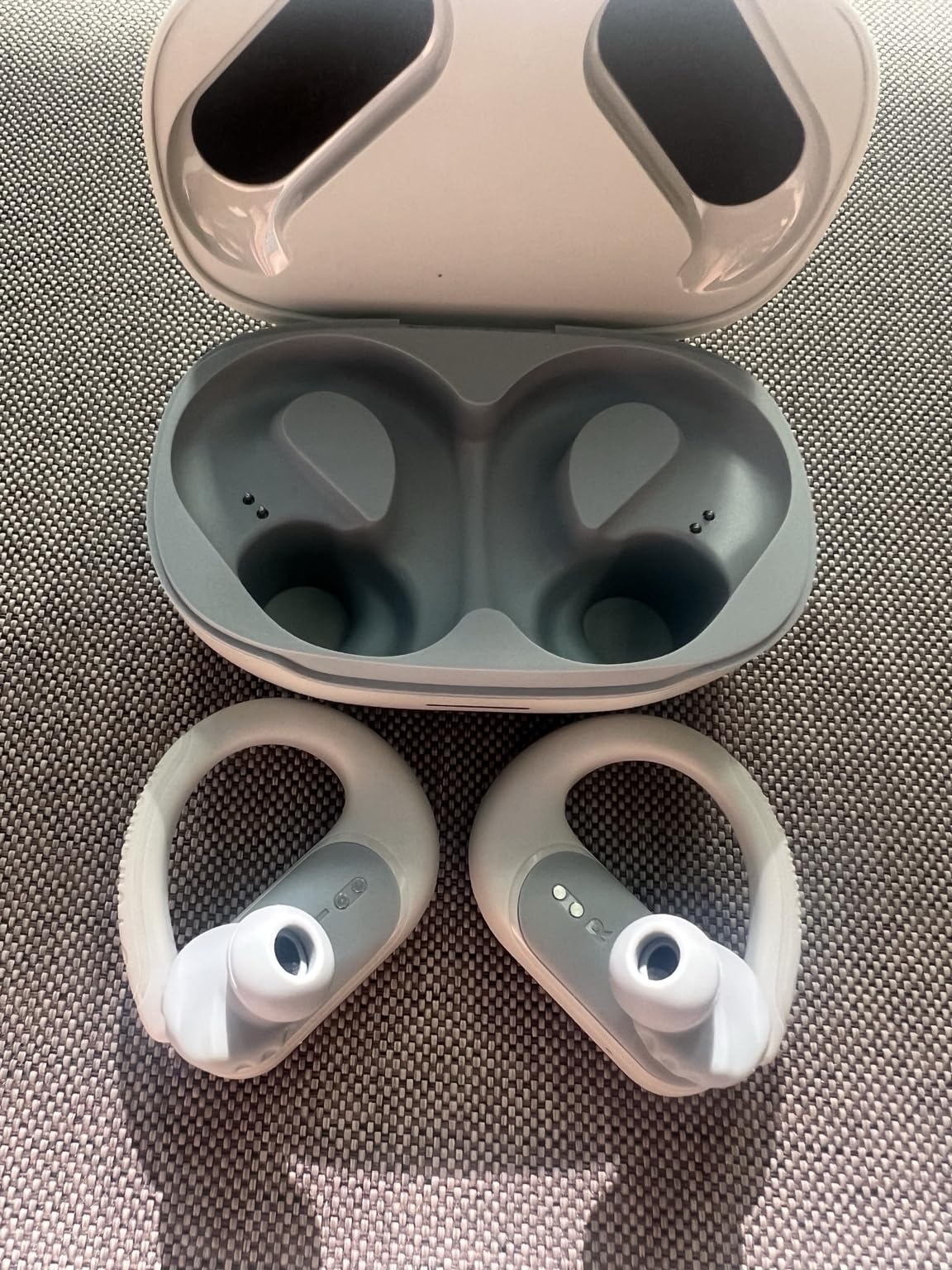 JBL Endurance Peak 3 - Dust and Water Proof (IP68) True Wireless Active Earbuds, JBL Pure Bass Sound, Up to 50 Total Hours of Playback with Speed Charge, Ambient Aware & Talk Thru (Black) customer photo 2