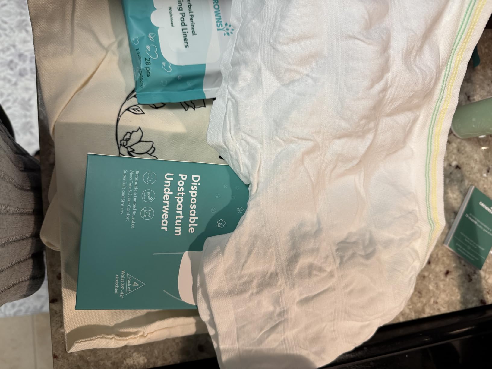 Grownsy 15pc Postpartum Essentials Recovery Kit | Postpartum Kit for Women | Includes 5 Postpartum Pads, 5 Disposable Underwear, 2 Ice Packs, Peri Bottle, Perineal Spray & 28 Cooling Pad Liners customer photo 2