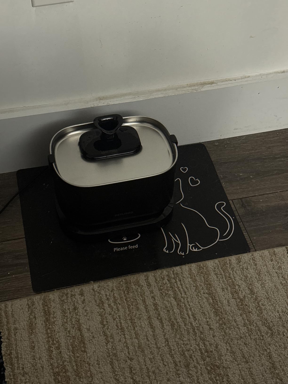 PETLIBRO Cat Water Fountain, Cordless Pet Water Fountain Battery Operated, 2.5L/84oz Dockstream Water Fountains for Cats Indoor, Cat Fountain with Stainless Steel Tray, Easy to Clean BPA-Free customer photo 1