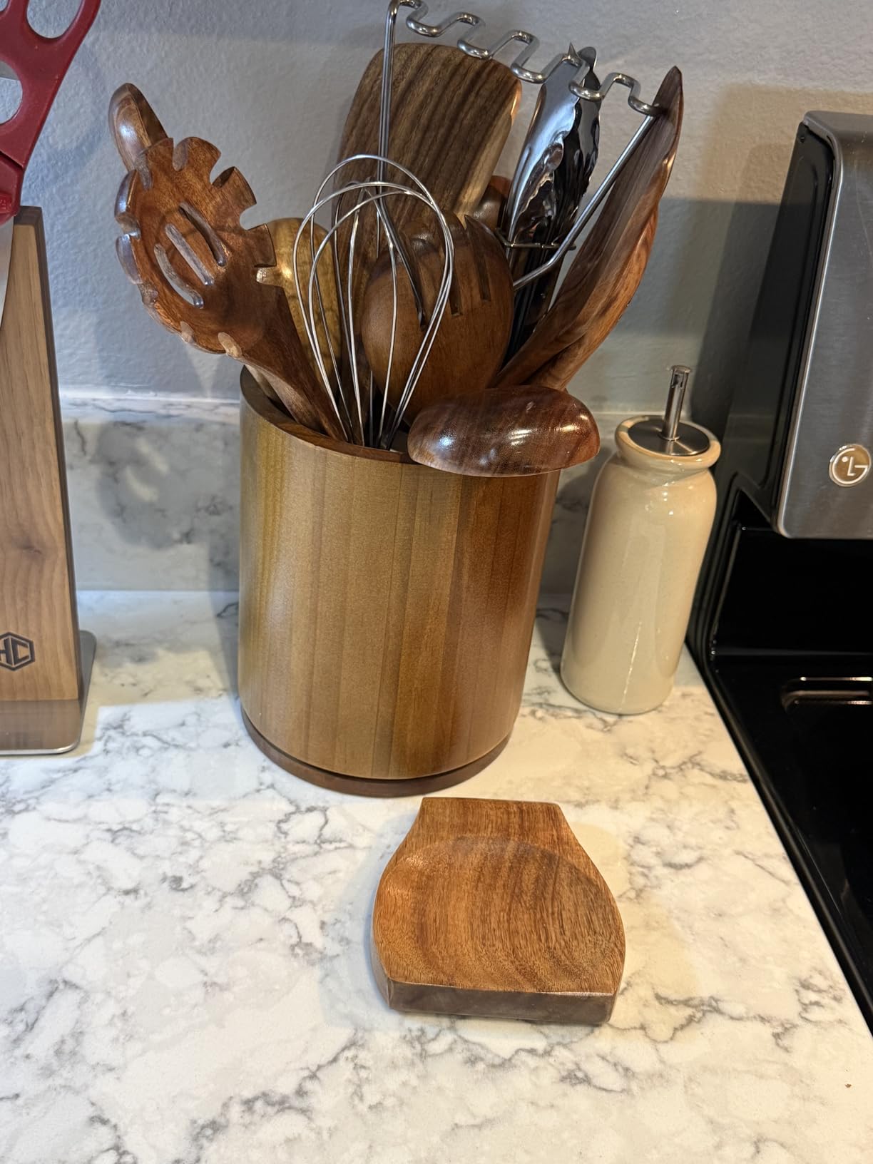Zulay Kitchen 9-Piece Teak Wood Cooking Utensil Set - Non-Toxic & Non-Stick Safe Wooden Spoons & Kitchen Tools customer photo 2