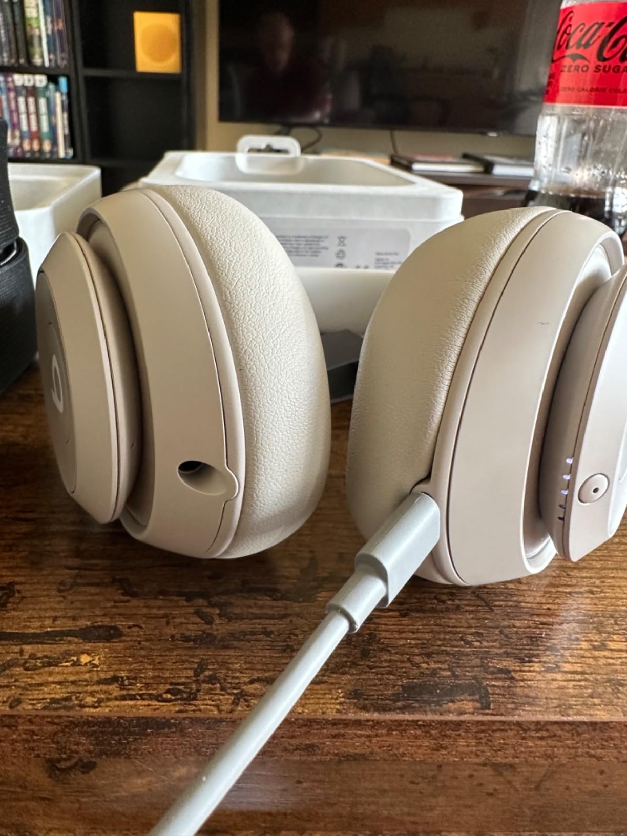 Beats Studio Pro Premium Wireless Over-Ear Headphones- Up to 40-Hour Battery Life, Active Noise Cancelling, Great for Travel & Commuting, USB-C Lossless Audio, Apple & Android Compatible -Black customer photo 1