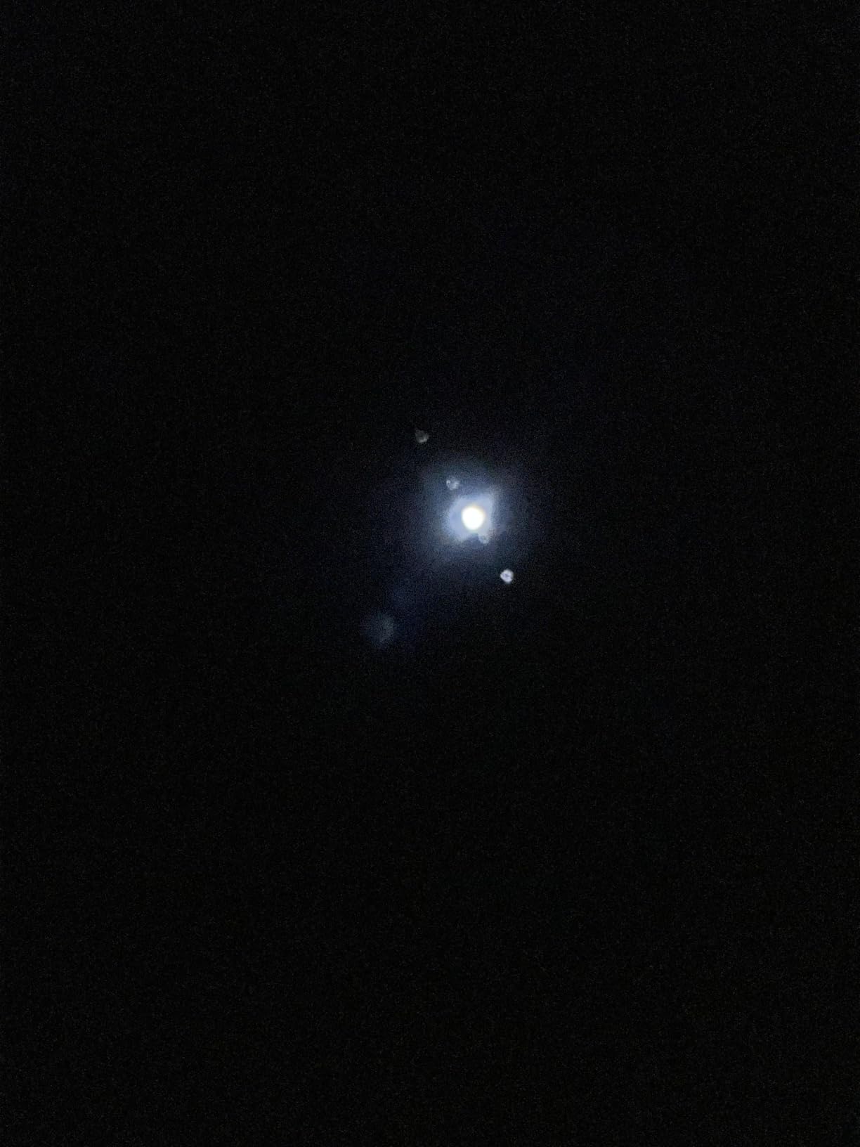 Celestron StarSense Explorer 150AZ App-Enabled Telescope - 150mm Tabletop Dobsonian with Smartphone Dock & StarSense App customer photo 1