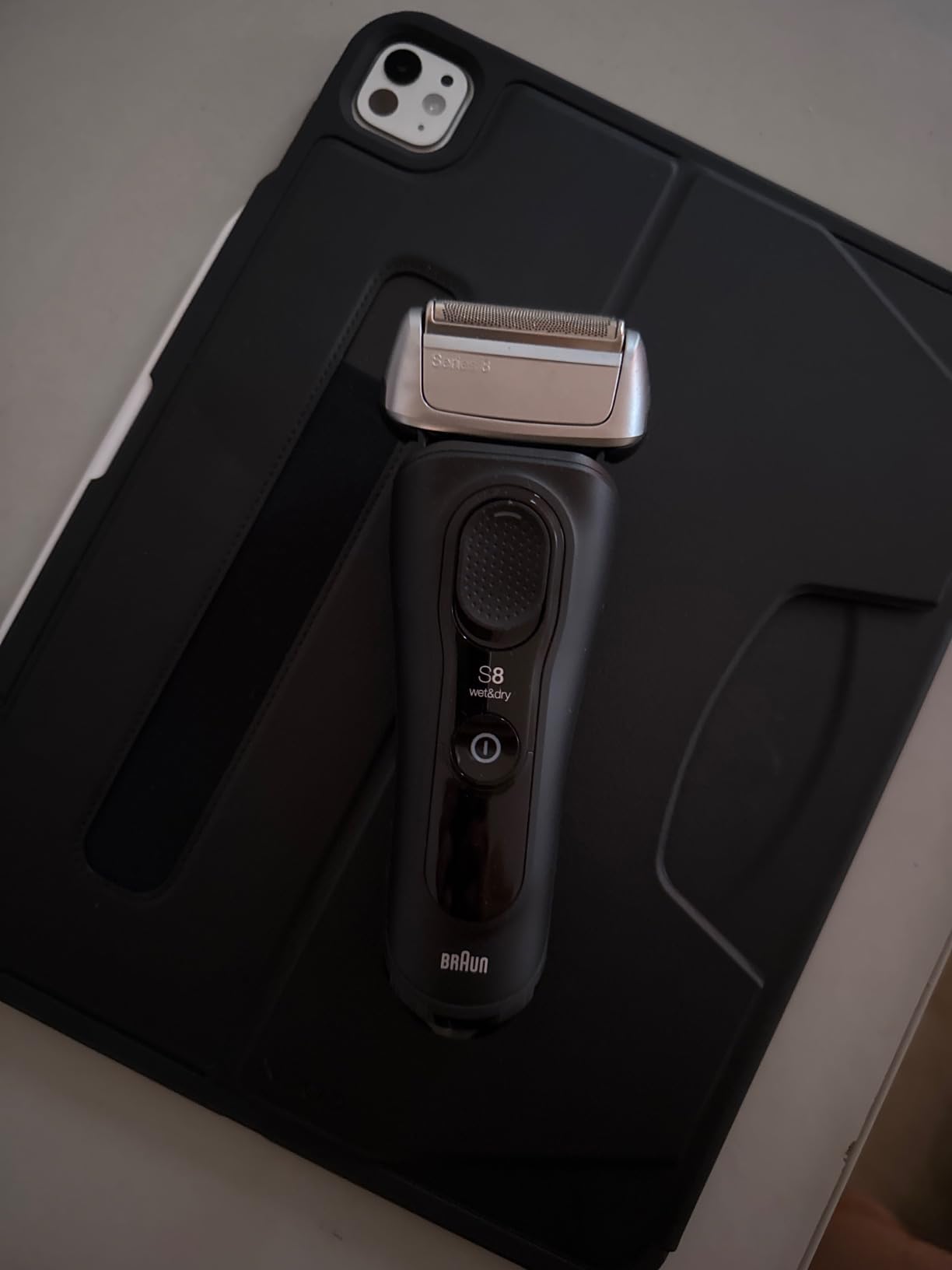 Series 8 8567cc Electric Razor for Men, 4+1 Shaving Elements & Precision Long Hair Trimmer, 5in1 SmartCare Center, Close & Gentle Even on Dense Beards, Wet & Dry Electric Razor, 60min Runtime customer photo 1