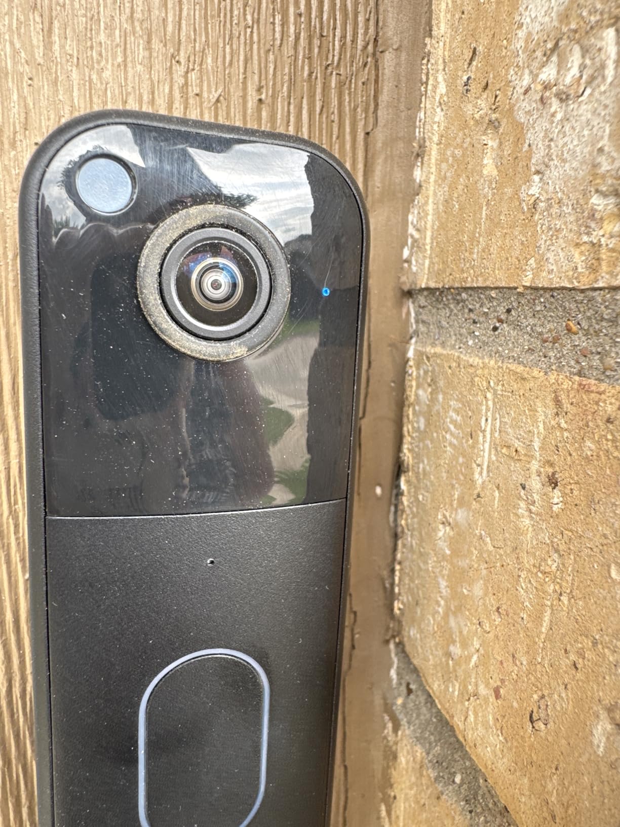 Blink Video Doorbell – Head-to-toe HD view, two-year battery life, and simple setup. Sync Module Core included – System (Black) customer photo 2