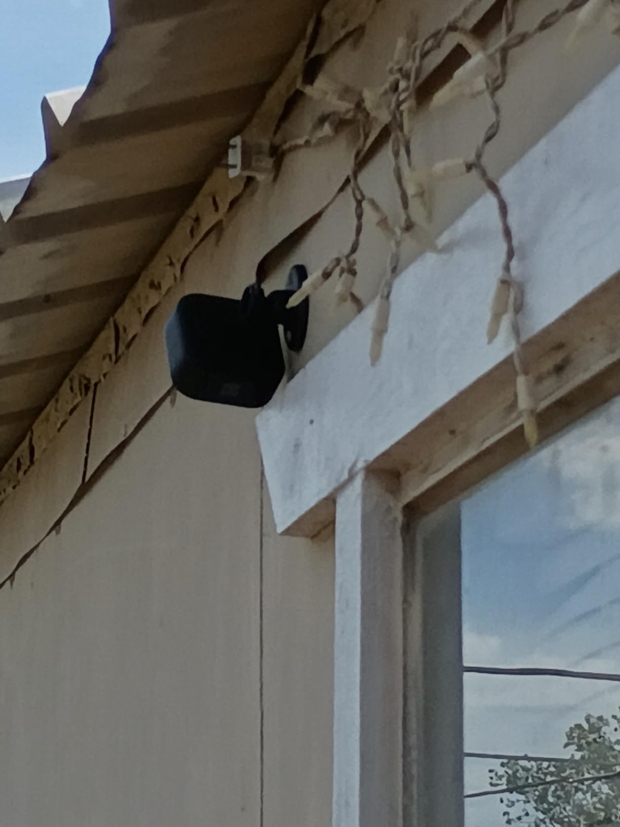 Blink Outdoor 4 - Wireless smart security camera, two-year battery life, 1080p HD day and infrared night live view, two-way talk. Sync Module Core included - 3 camera system customer photo 1