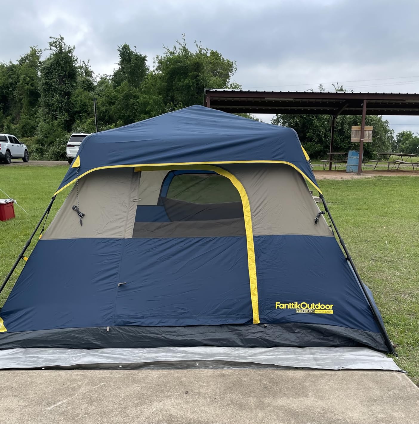 FanttikOutdoor Camping Tent 4/6/8/10 Person Instant Cabin Tent Setup in 60 Seconds with Rainfly & Windproof Portable with Carry Bag for Family Camping & Hiking, Upgraded Ventilation, Navy Blue customer photo 1
