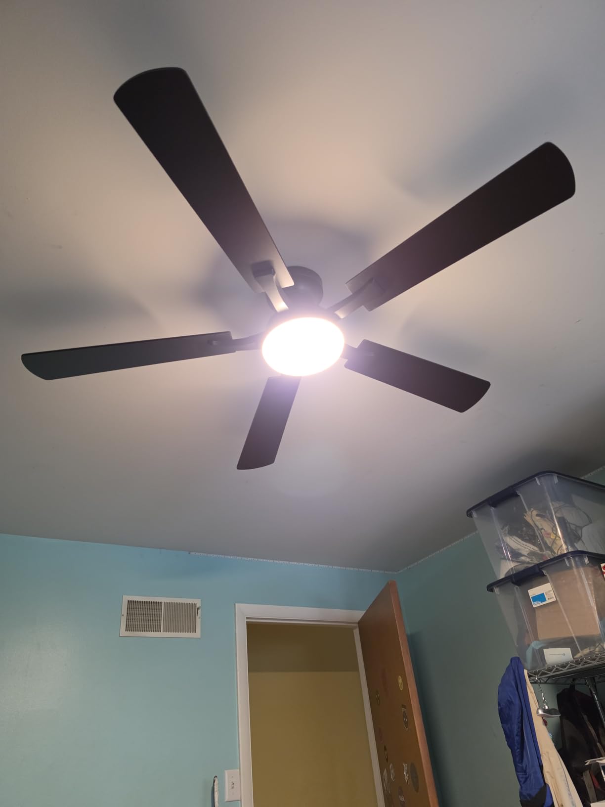 ZMISHIBO 52 Inch Ceiling Fan with Light, App&Remote Control, Flush Mount Low Profile, Dimmable 20W LED Light, Quiet Reversible Motor for Bedroom, Living Room, Apartment, Black customer photo 2