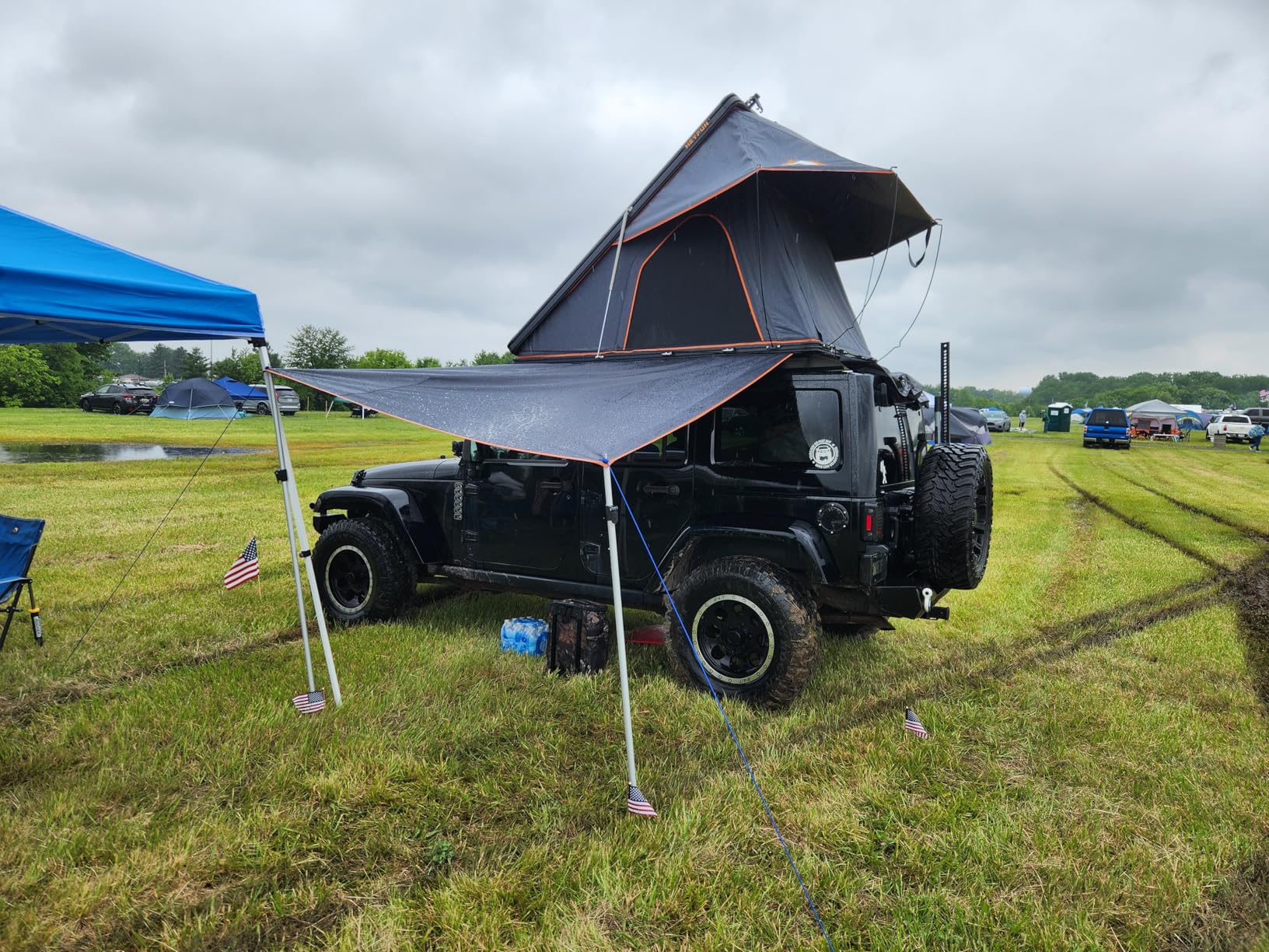 Adventurer Pro Rooftop Tent Hard Shell with Side Awning&LED Light Strip, 2-3 Person Roof Top Tent for 4 Season Camping, Aluminum Pop Up Roof Tent for Truck Jeep SUV Van Trailer customer photo 1