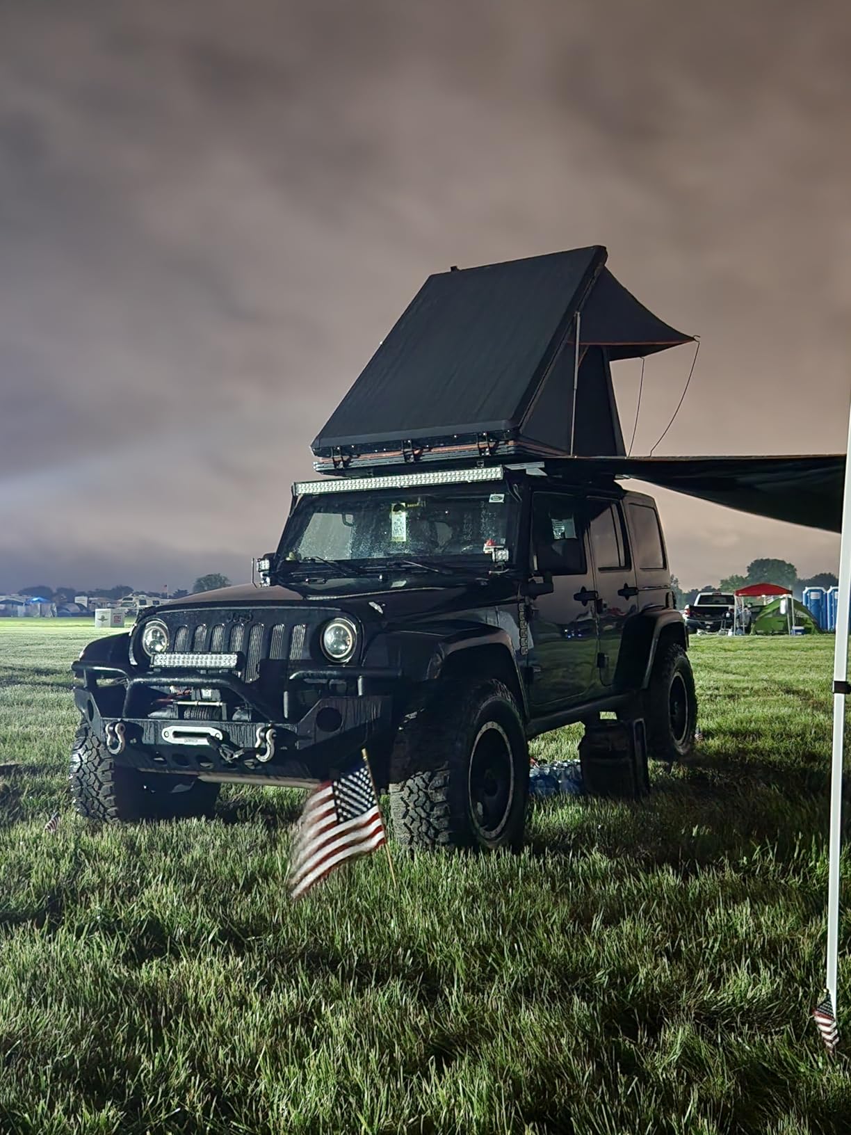 Adventurer Pro Rooftop Tent Hard Shell with Side Awning&LED Light Strip, 2-3 Person Roof Top Tent for 4 Season Camping, Aluminum Pop Up Roof Tent for Truck Jeep SUV Van Trailer customer photo 2
