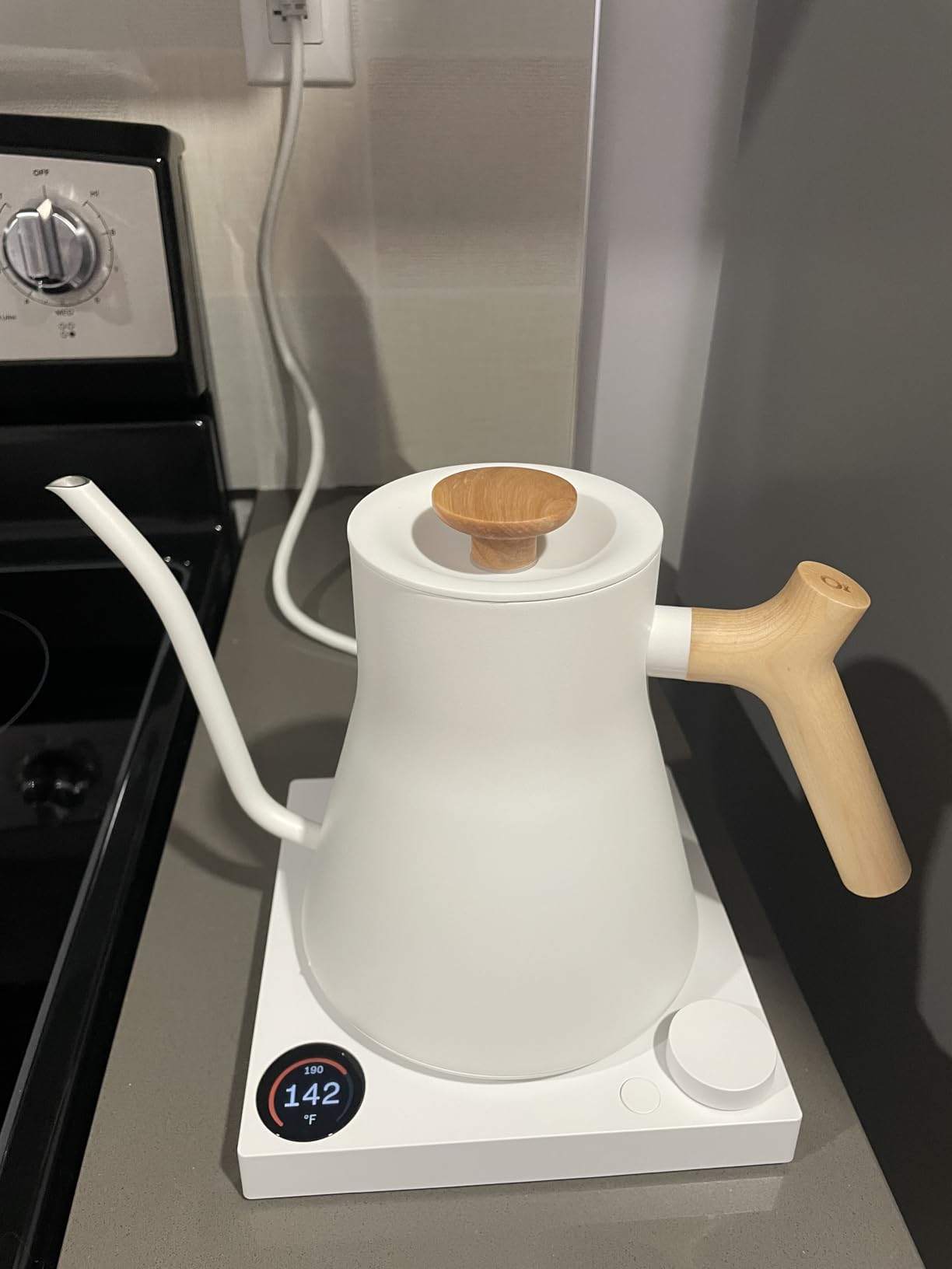 Fellow Stagg EKG Pro Electric Gooseneck Kettle - Pour-Over Coffee and Tea, Quick Heating, Precise Temperature Control, Scheduling, Built-in Brew Timer, Matte White with Maple Wood Handle, 0.9 Liter customer photo 2