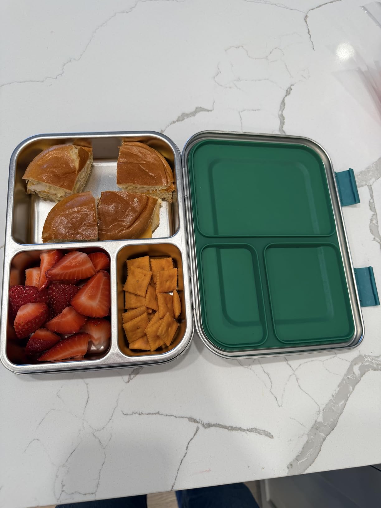 BOSEDSANG Stainless Steel Kids Leak-Resistant Bento Lunch Box, 3-Compartments with Silicone Container, Dishwasher-Safe, Child-Friendly Design for School, Picnics & Travel,BPA-Free(Pink) customer photo 1