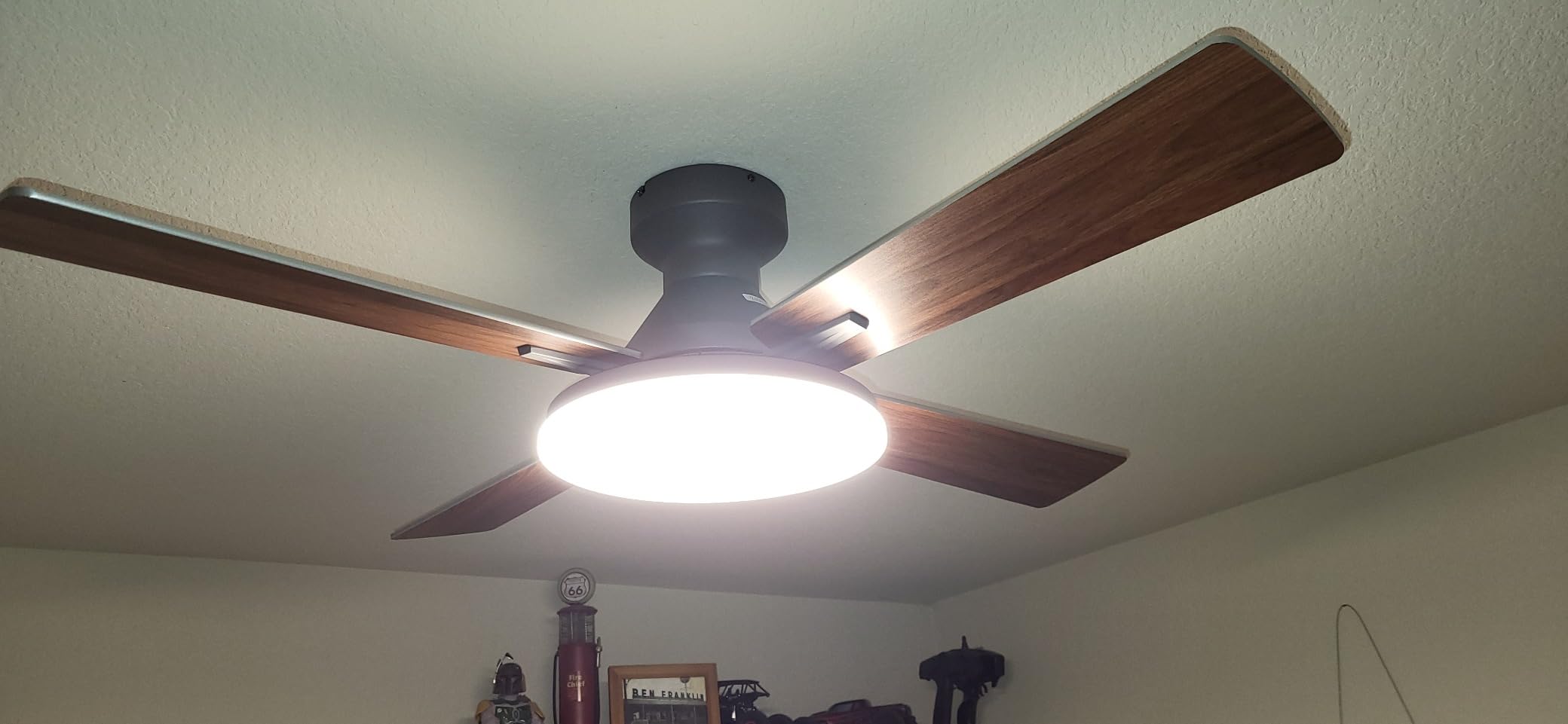 Amico 42 inch Smart Ceiling Fans with Lights, Small Low Profile Ceiling Fan, Remote/Alexa Voice Control, Flush Mount, Reversible DC Motor, 5 Blades, 6 Speeds, 3CCT, Dimmable, Noiseless, Bedroom, Black customer photo 2