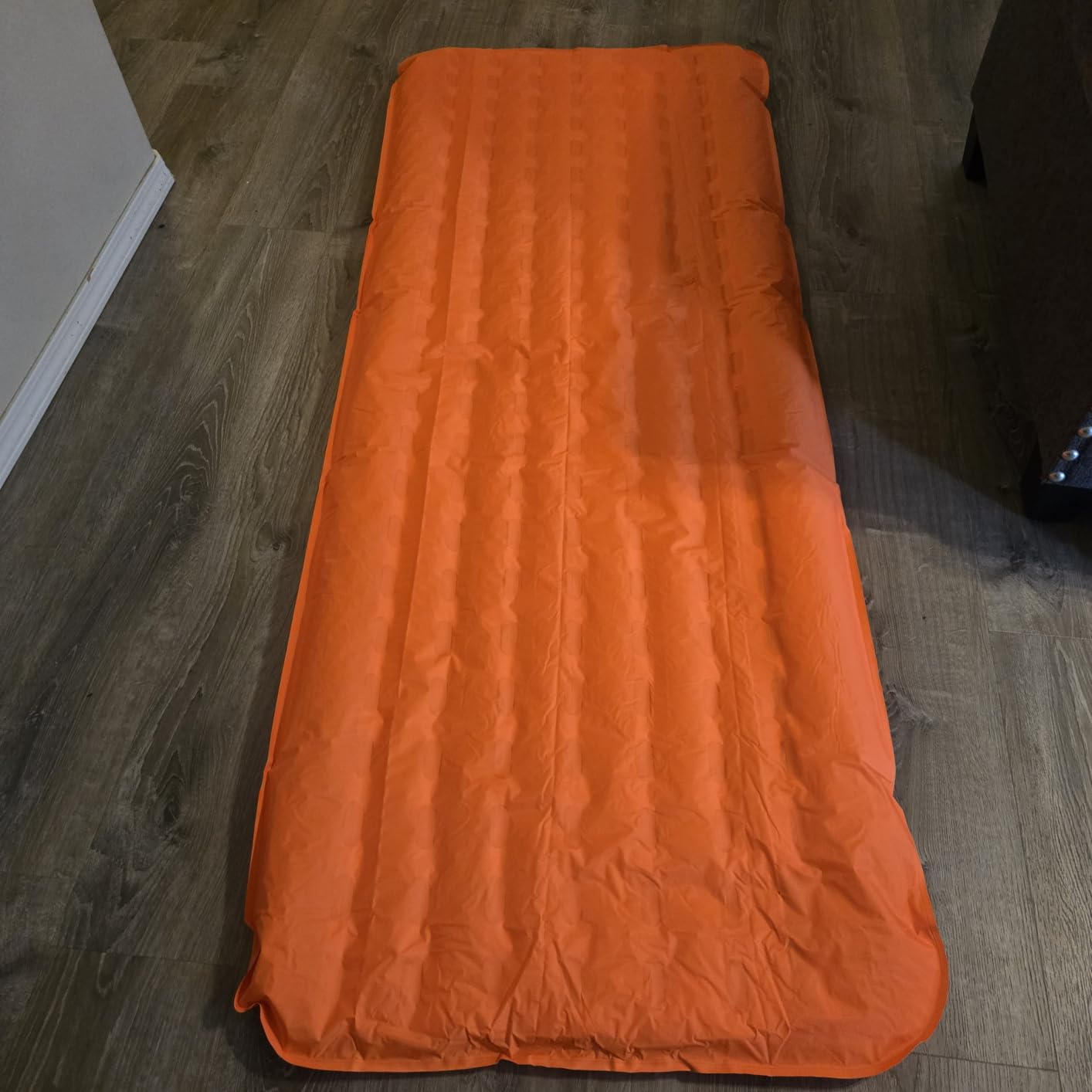 FLEXTAILGEAR Ultralight Backpacking Sleeping Pad with 5.6 R-Value, Insulated Camping Pad, 4 in Thick 77 in Long Inflatable Sleeping Mat, 19.6 oz Lightweight Compact Pad for Backpacking & Hiking customer photo 2