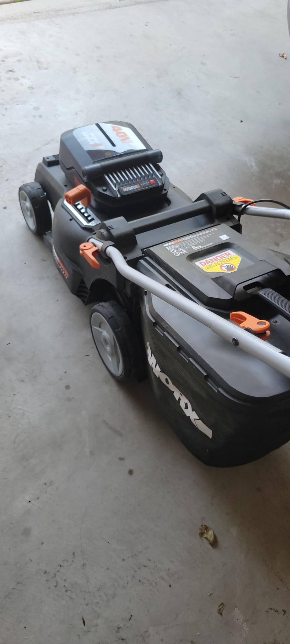 WORX Cordless Lawn Mower, 14'' Electric Mower with Mulching & Bagging, 20V Push Lawn Mower with 6-Position Height Adjustment, 5.0 Ah Battery & Charger Included, WG733.1 customer photo 1