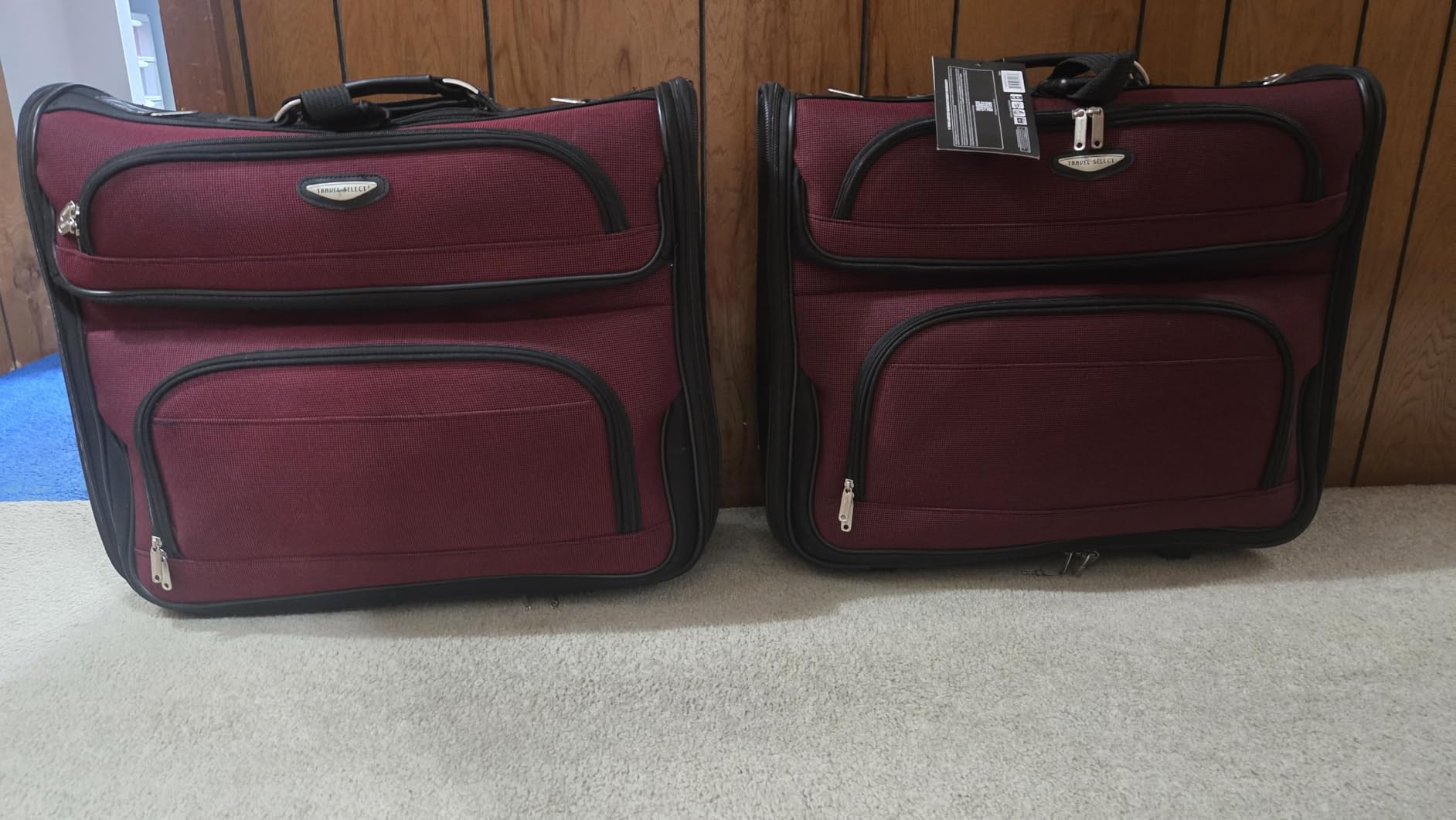 Amsterdam Business Rolling Garment Bag, Softside Expandable Rolling 2-Wheeled Suit Carrier, Navy, One Size customer photo 1