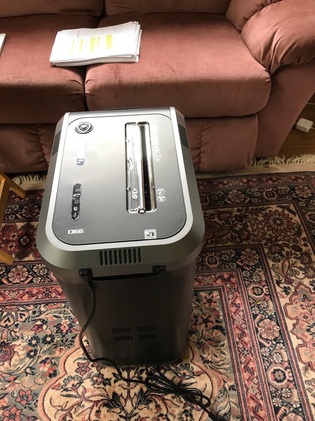 Fellowes Powershred 79Ci 16-Sheet 100% Jam-Proof Heavy Duty Crosscut Paper Shredder Machine for Office and Home, Black/Dark Silver 3227919 customer photo 2