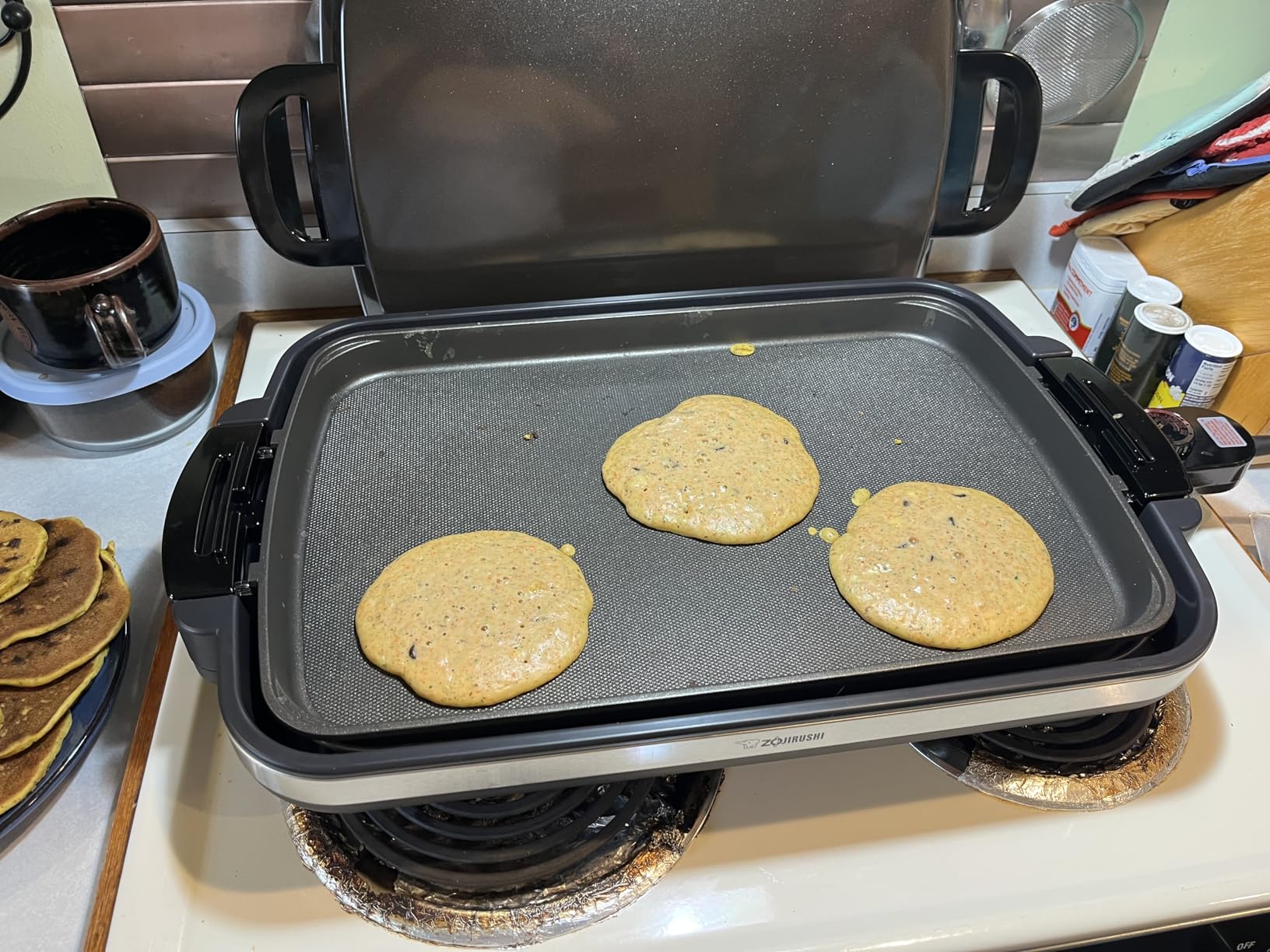Zojirushi EA-DCC10 Gourmet Sizzler Electric Griddle,Stainless Brown Extra Large customer photo 1