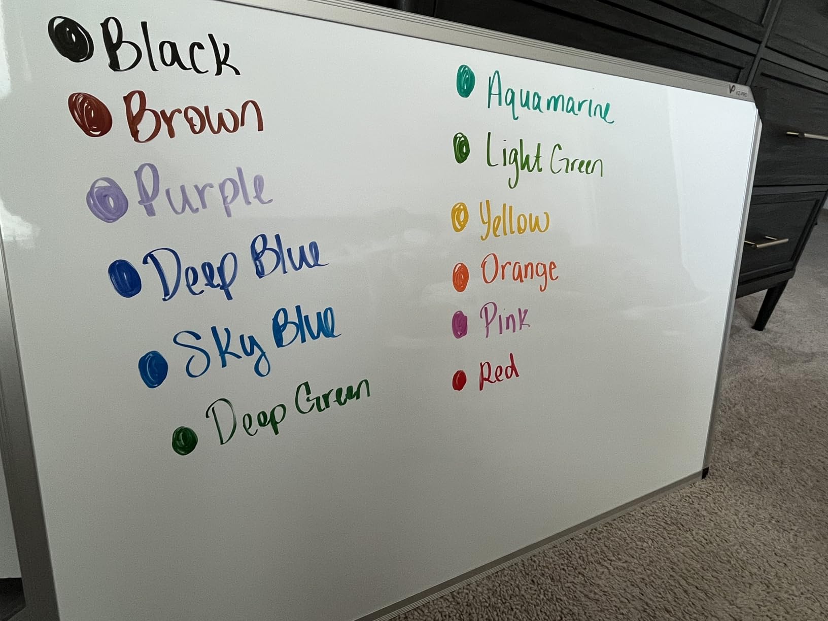VIZ-PRO Magnetic Dry Erase Board, 36 X 24 Inches, Silver Aluminium Frame customer photo 2