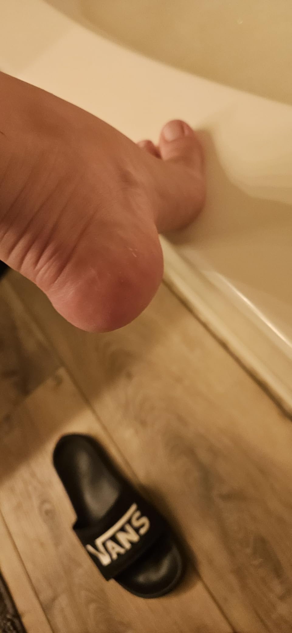 Colossal Foot rasp Foot File and Callus Remover. Best Foot Care Pedicure Metal Surface Tool to Remove Hard Skin. Can be Used on Both Wet and Dry feet, High Grade Stainless Steel File customer photo 2