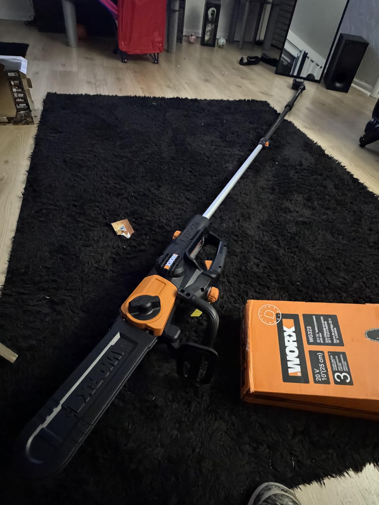 WORX Cordless Chainsaw, 20V 10'' 2-in-1 Pole Saw with Auto-Tension, WG323 | 12'' Extra Reach with Pole, Weighs 10 LBS, Auto-Tension Chain Adjustment, Battery & Charger Included, PowerShare customer photo 1