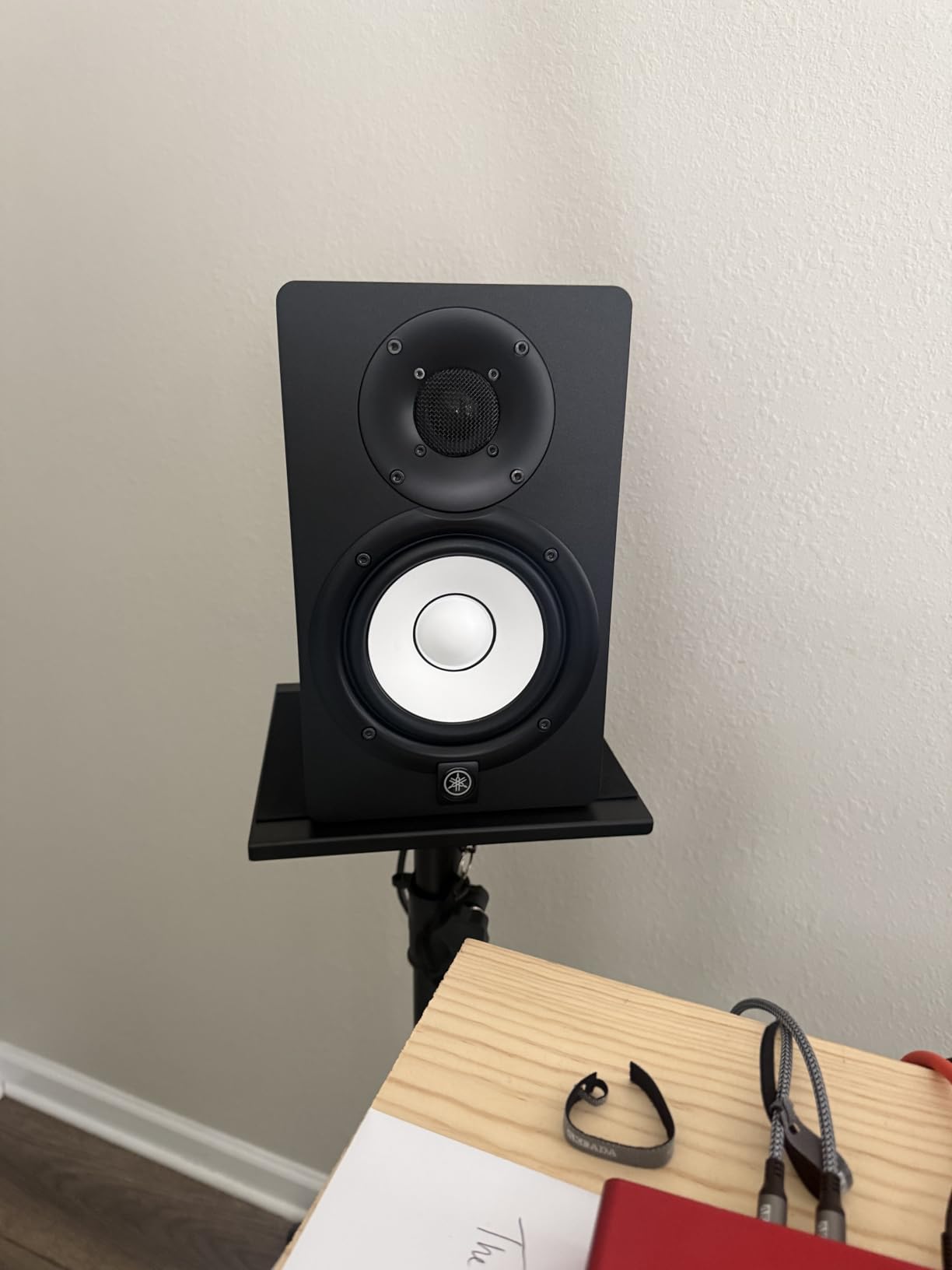 YAMAHA Hs5 Powered Studio Monitor, Pair customer photo 1