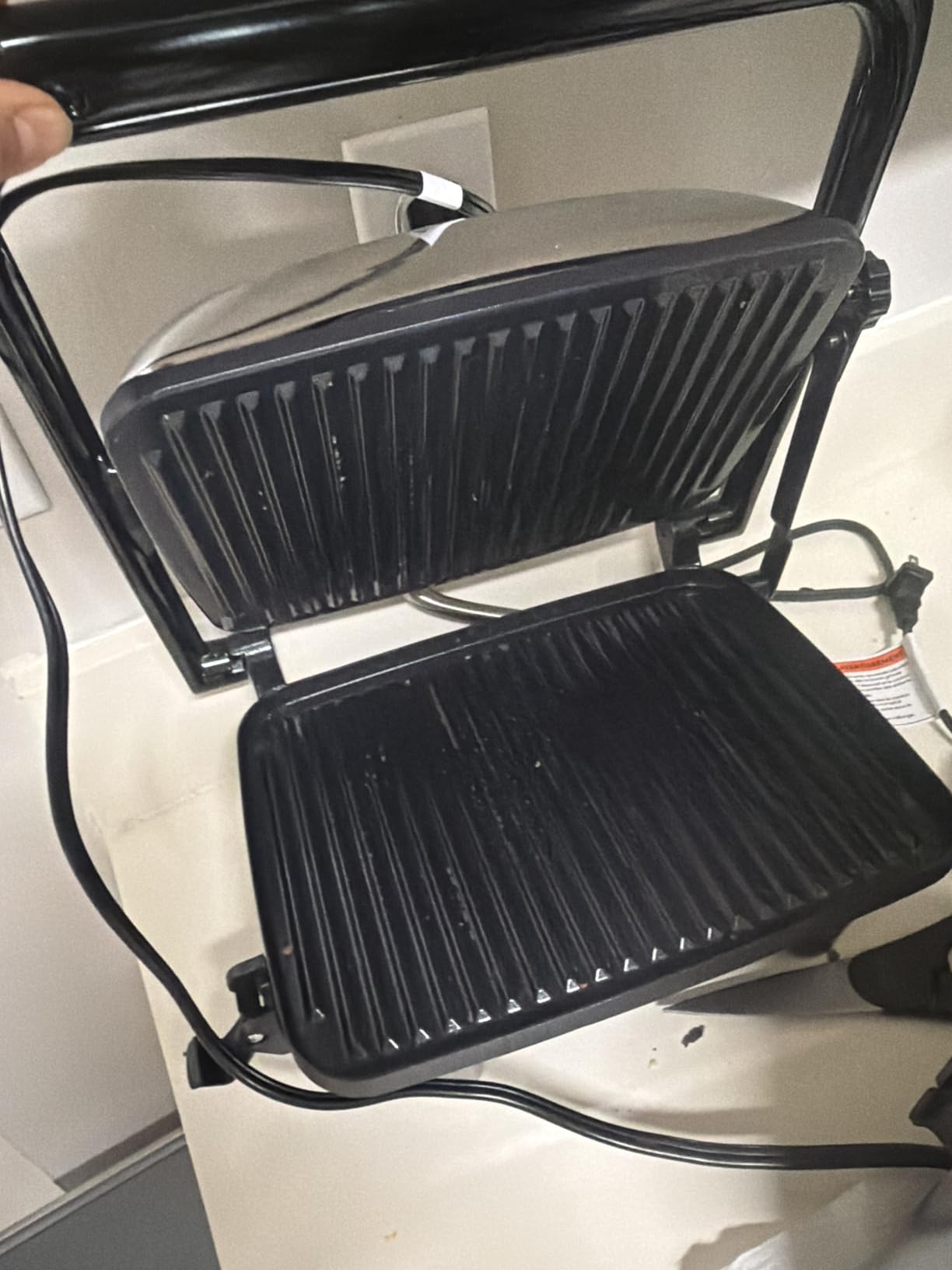 Hamilton Beach Panini Press, Sandwich Maker & Electric Indoor Grill, Upright Storage, PFAS-Free Nonstick Easy Clean Grids, Stainless Steel (25410) customer photo 1