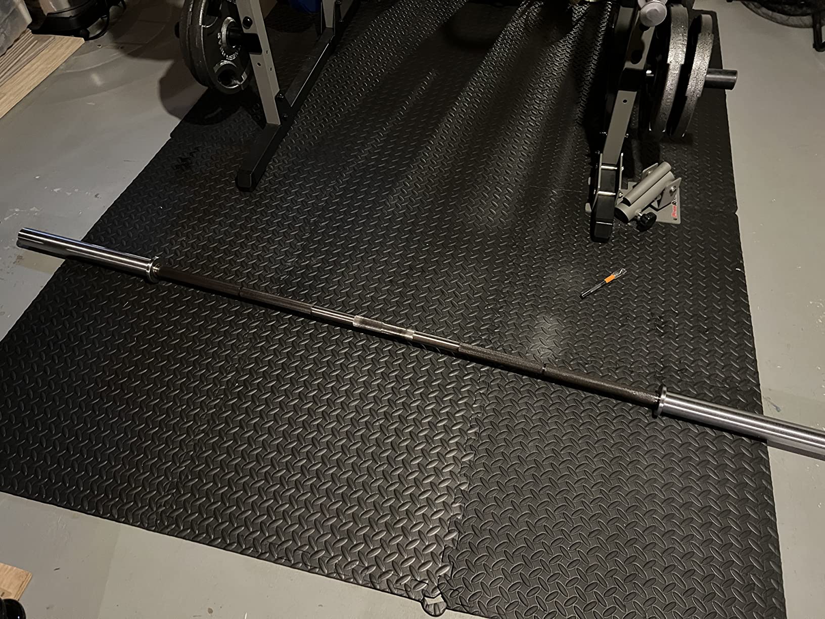 Powerlifting Bar 2.0 [Bells of Steel] Heavy-Duty Power Barbell, Olympic Bar for Powerlifting Barbell, Aggressive Knurling, 29mm Diameter, 44 lb, 1500lb Capacity, Barenaked customer photo 1