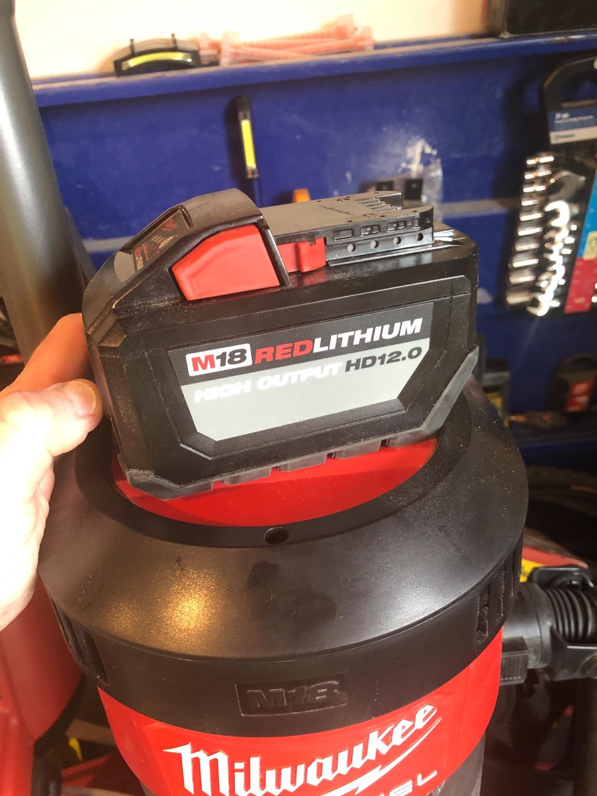 Milwaukee Electric - M18 Fuel 3-in-1 Backpack Vacuum customer photo 2
