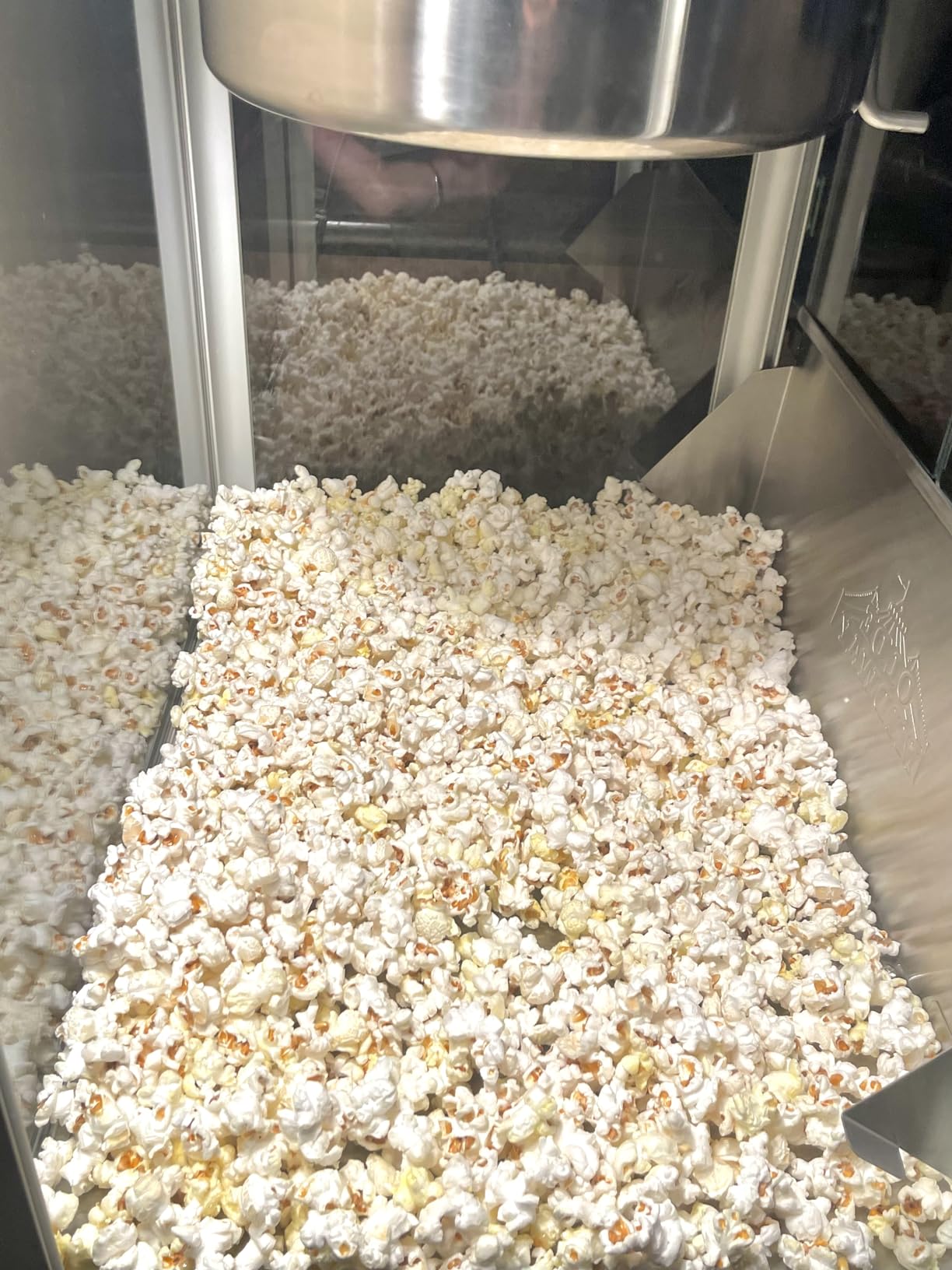 Olde Midway Commercial Popcorn Machine Maker Popper with Extra Large 16-Ounce Kettle, Black customer photo 2