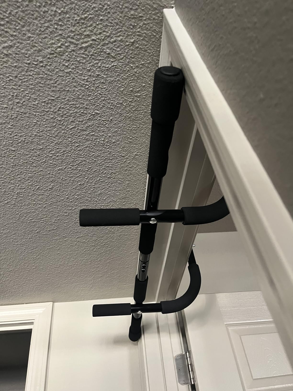 SPRI Pull Up Bar - 8-Grip and 12-Grip Door Frame Mounting Pull-Up Bar for Versatile Workouts - Rugged Steel Frame with Foam Handles - Supports 300 Pounds - Fits Door Frames Up to 32 in. Wide customer photo 2
