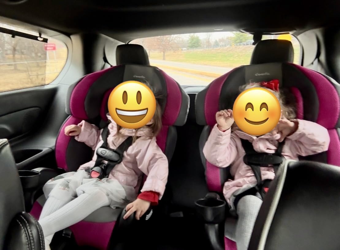 Diono Radian 3R, 3-in-1 Convertible Car Seat, Rear Facing & Forward Facing, 10 Years 1 Car Seat, Slim Fit 3 Across, Jet Black customer photo 2