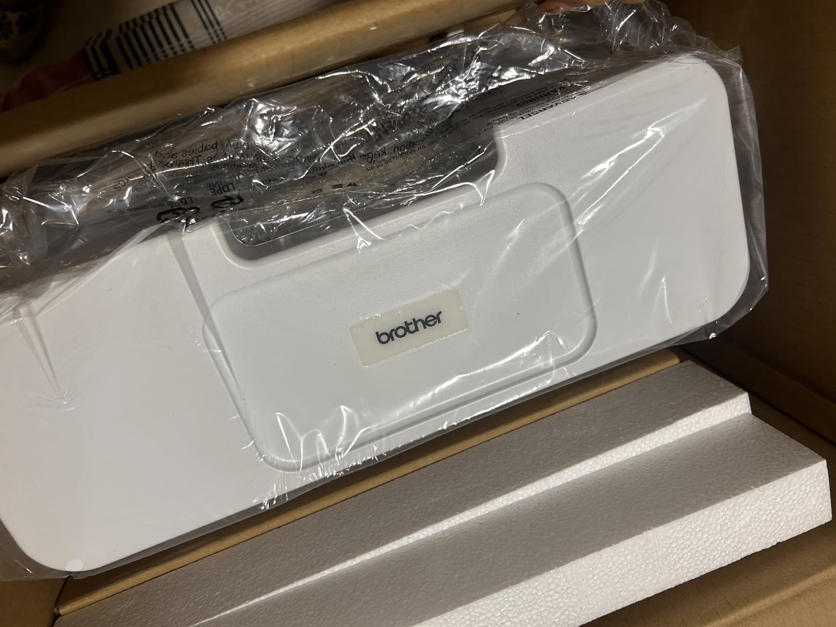 Brother XR9550 Sewing and Quilting Machine, Computerized, 165 Built-in Stitches, LCD Display, Wide Table, 8 Included Presser Feet, White customer photo 1