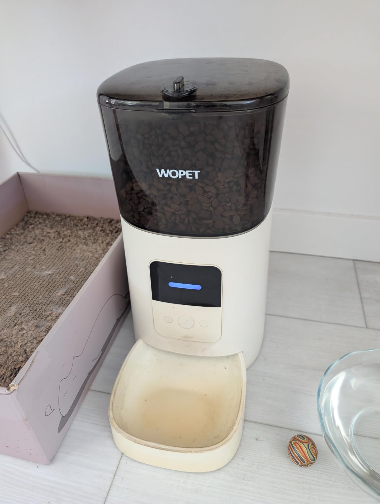 WOPET 6L Automatic Cat Feeder, WiFi Automatic Dog Feeder with APP Control for Remote Feeding, Cat Food Dispenser with Low Food Sensor and Voice Recorder, Up to 15 Meals Per Day customer photo 1