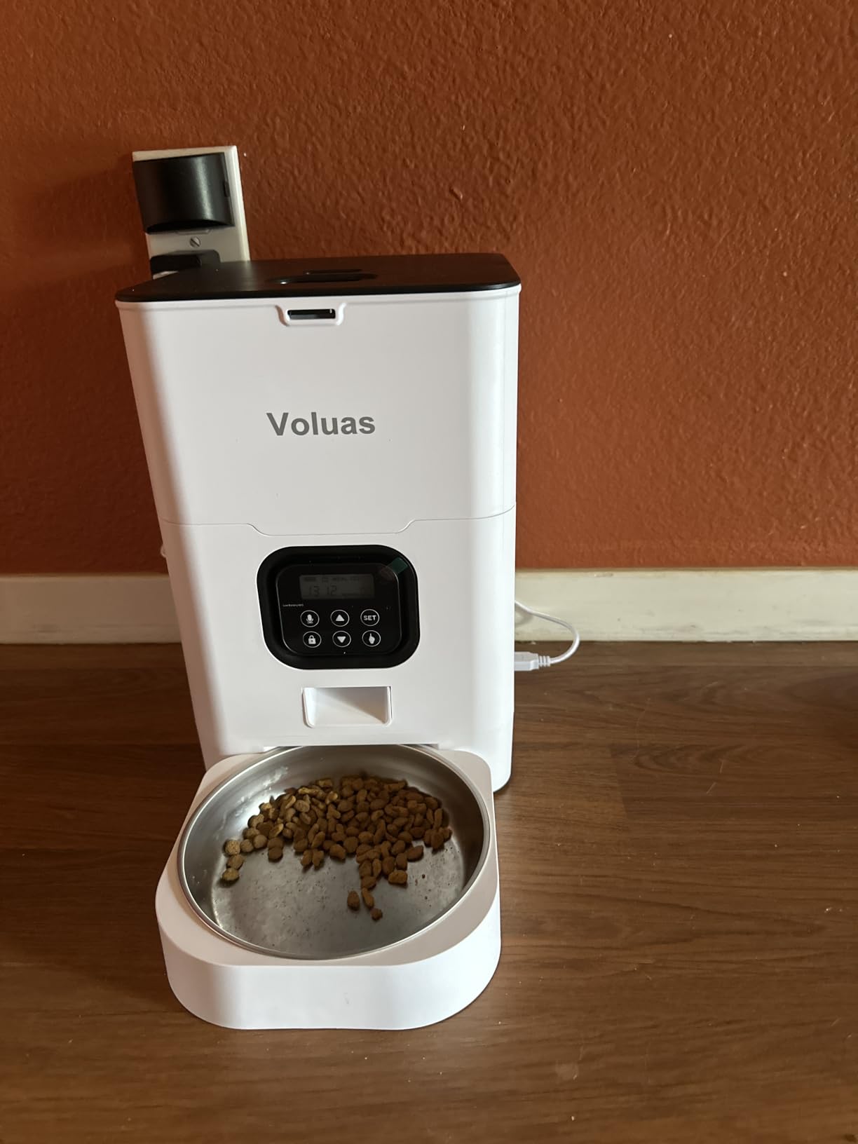 VOLUAS Automatic Cat Feeders - Timed Pet Feeder for Cats and Dogs with Dry Food Dispenser, Desiccant Bag, Programmable Portion Control, 4 Daily Meals, 10s Voice Recorder customer photo 2