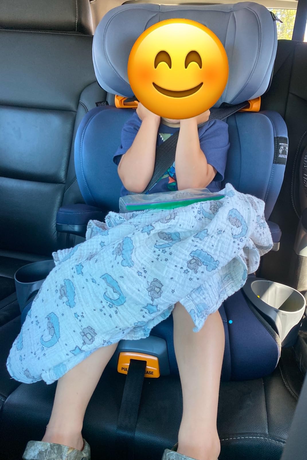 Chicco KidFit ClearTex Plus 2-in-1 Belt-Positioning Booster Car Seat, Backless and High Back Booster Seat, for Children Aged 4 Years and up and 40-100 lbs., Drift/Grey customer photo 2
